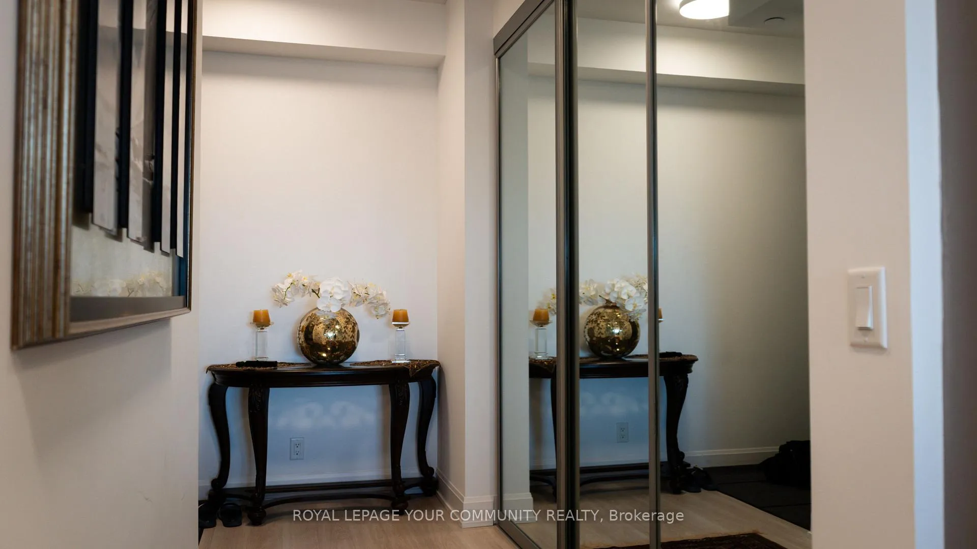 Photo 4 of Unit 2012, 12 Ghandi Lane, Markham, Aileen-Willowbrook — HOMEH