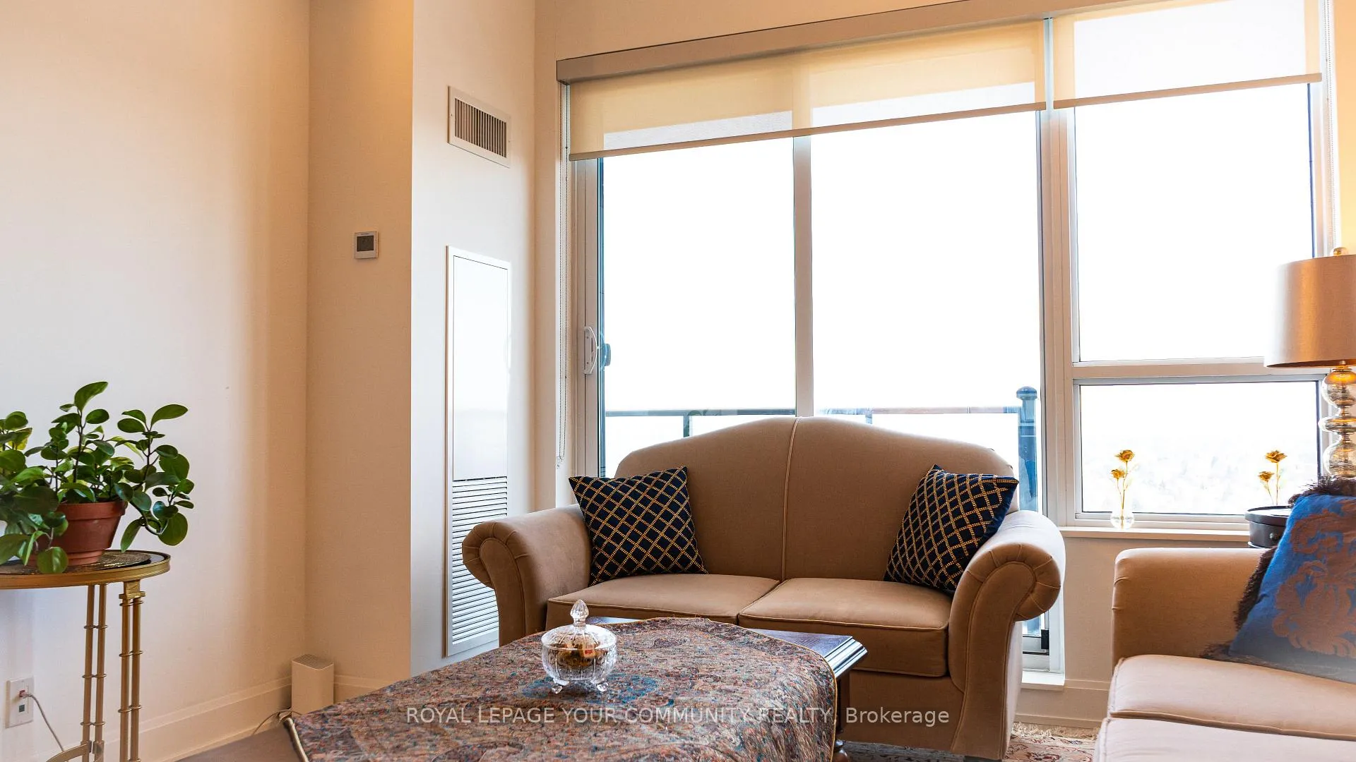 Photo 9 of Unit 2012, 12 Ghandi Lane, Markham, Aileen-Willowbrook — HOMEH
