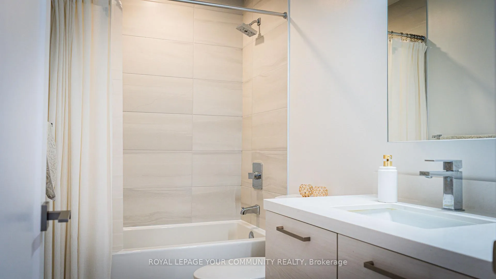 Photo 20 of Unit 2012, 12 Ghandi Lane, Markham, Aileen-Willowbrook — HOMEH