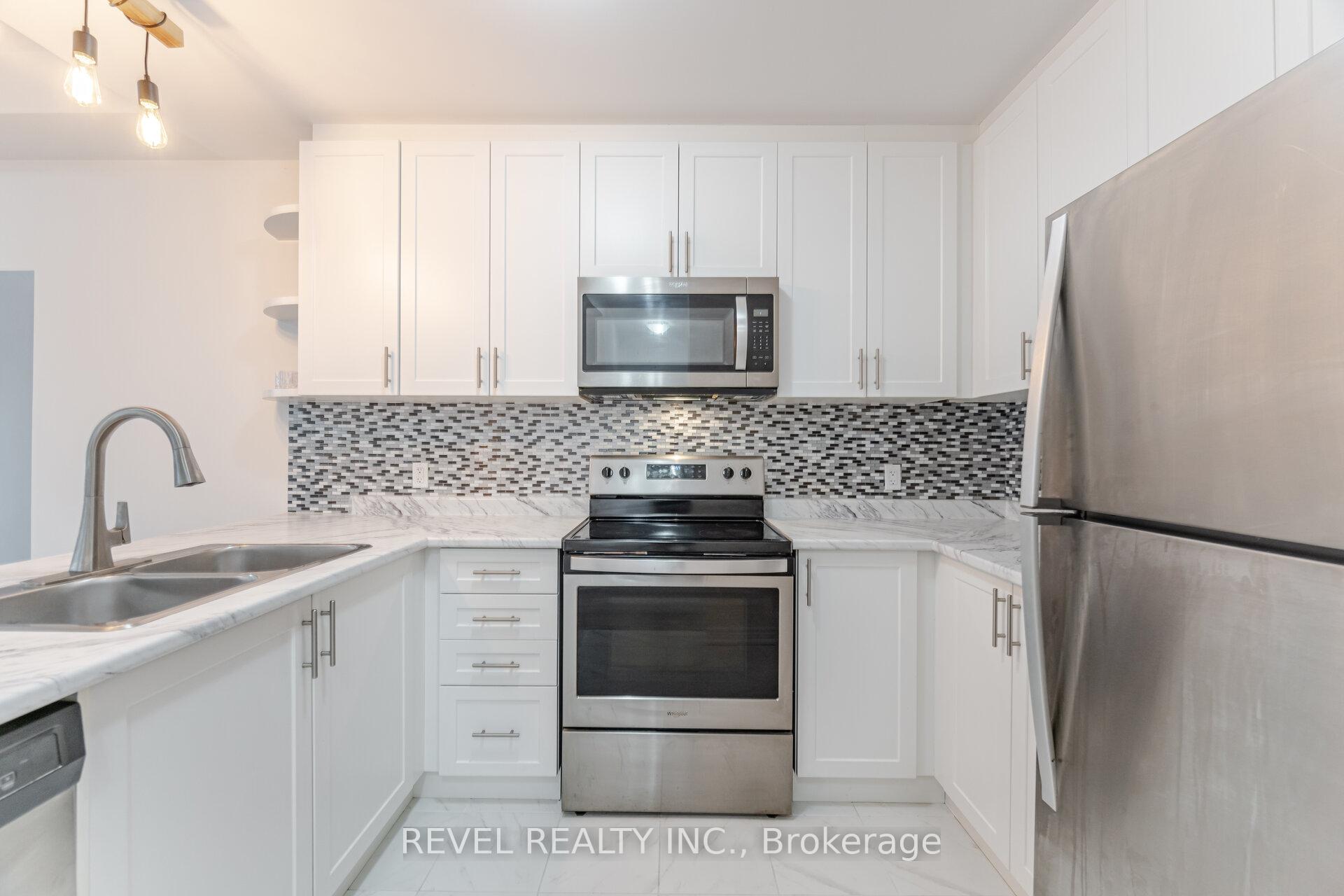 Photo 9 of 316 Humphrey Street, Hamilton, Waterdown — HOMEH