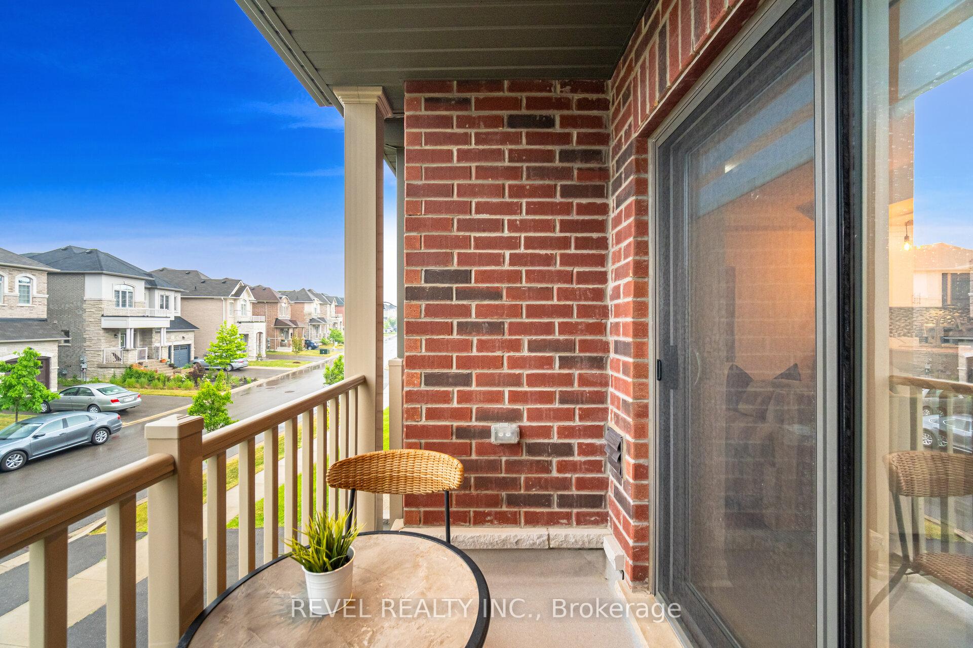 Photo 18 of 316 Humphrey Street, Hamilton, Waterdown — HOMEH