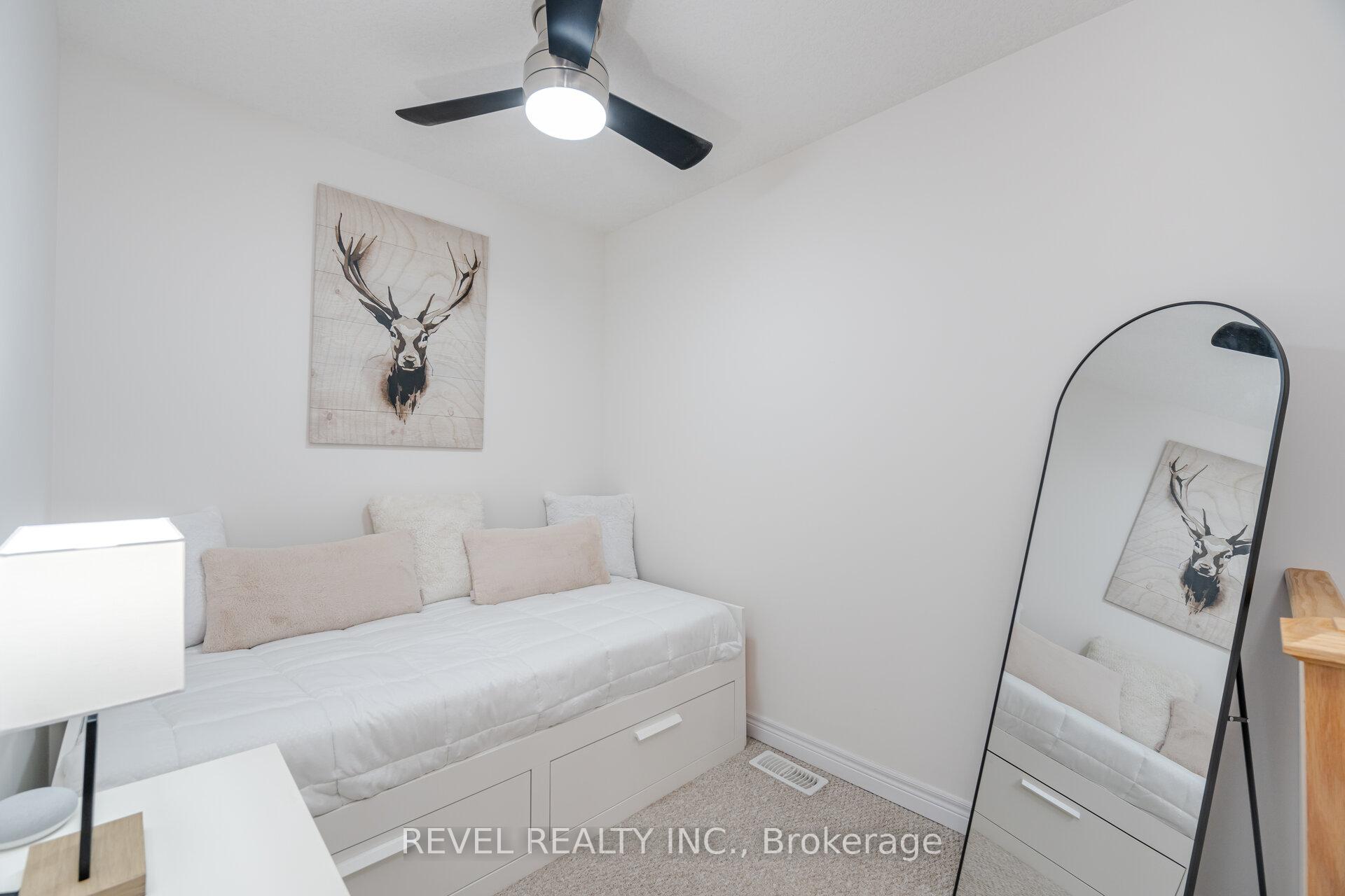 Photo 23 of 316 Humphrey Street, Hamilton, Waterdown — HOMEH