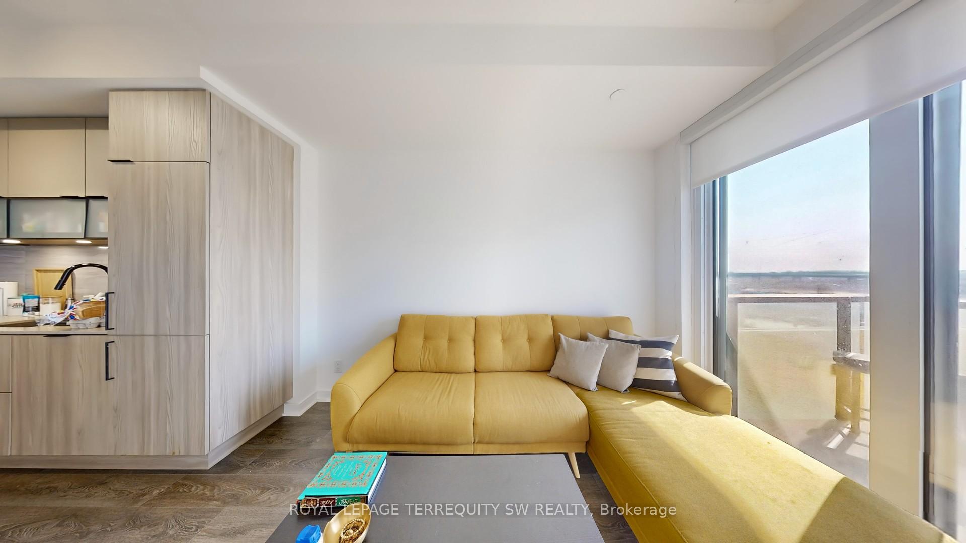 Photo 4 of Unit N815, 35 Rolling Mills Road, Toronto, Waterfront Communities — HOMEH