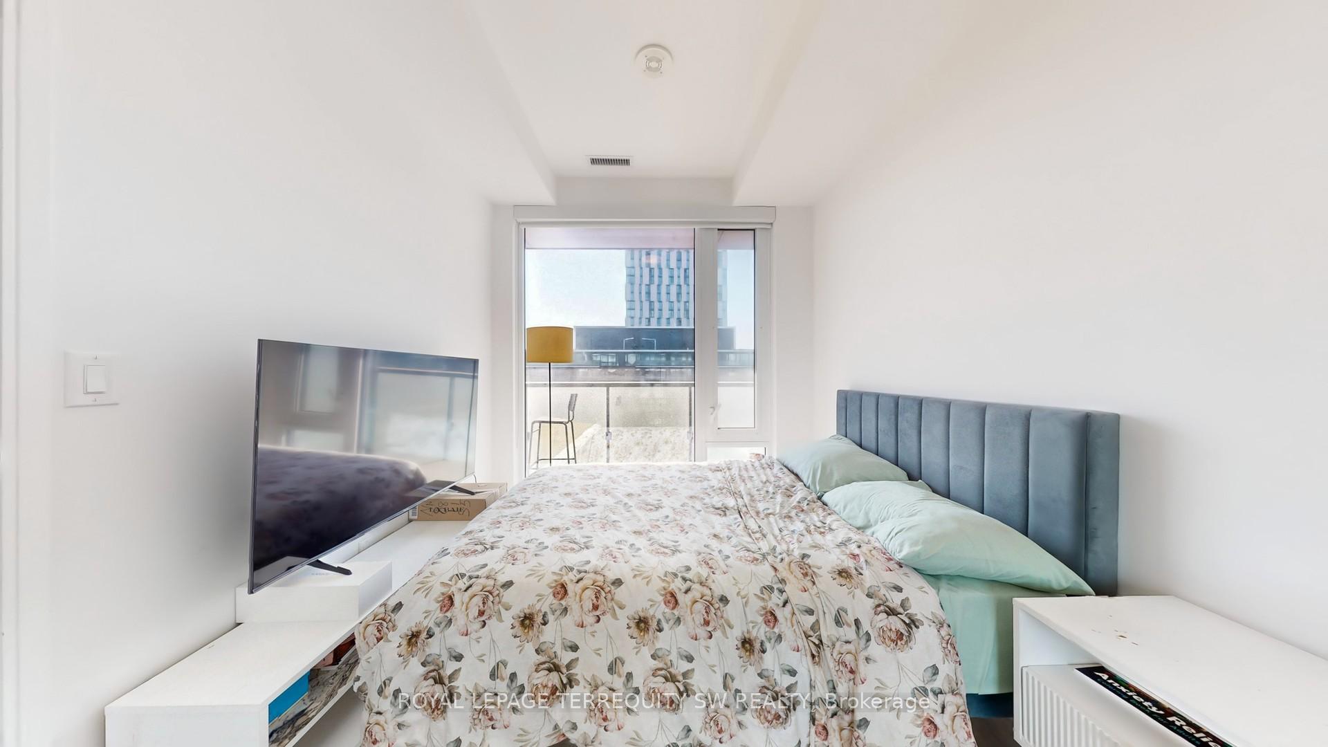 Photo 10 of Unit N815, 35 Rolling Mills Road, Toronto, Waterfront Communities — HOMEH