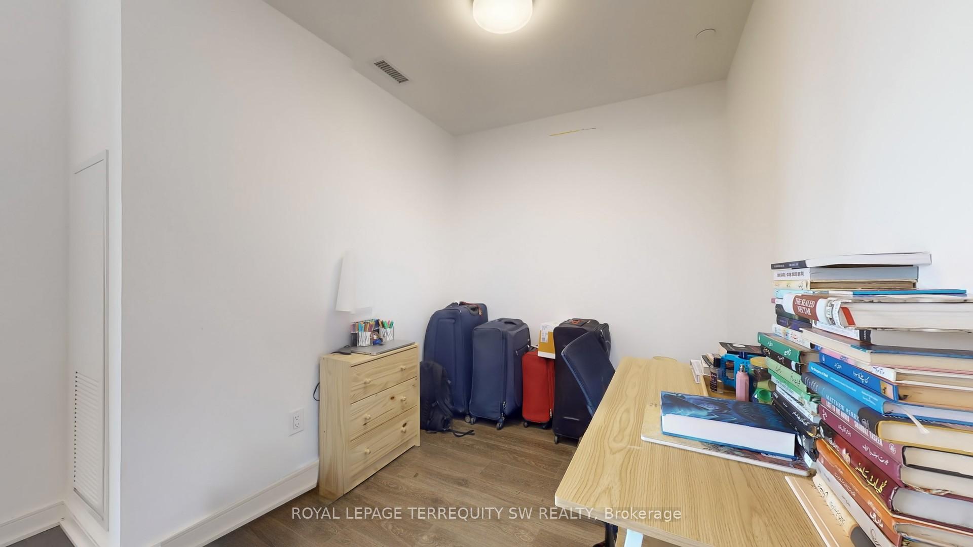 Photo 13 of Unit N815, 35 Rolling Mills Road, Toronto, Waterfront Communities — HOMEH