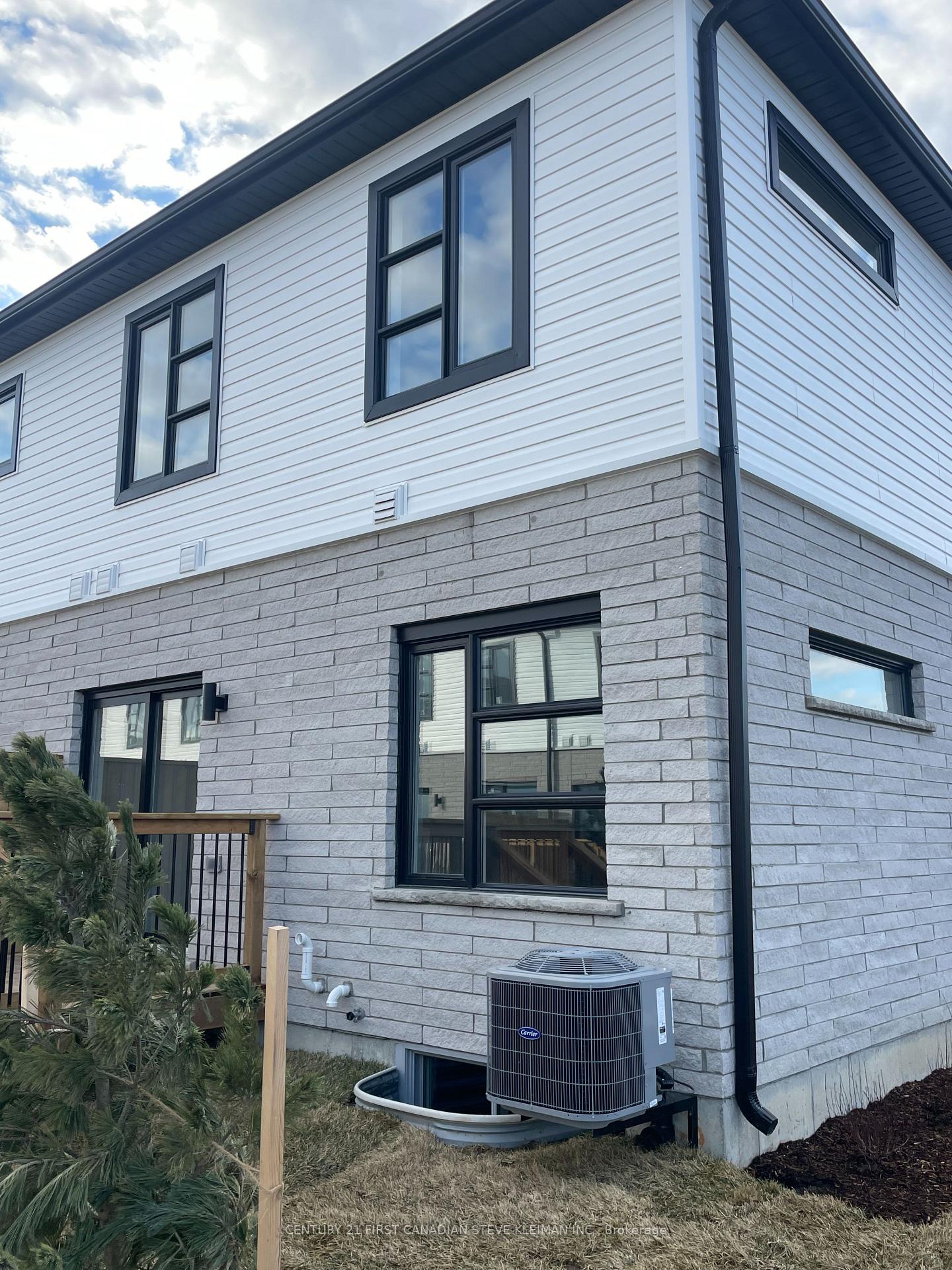 Photo 2 of Unit 39, 2700 Buroak Drive, London, North S — HOMEH