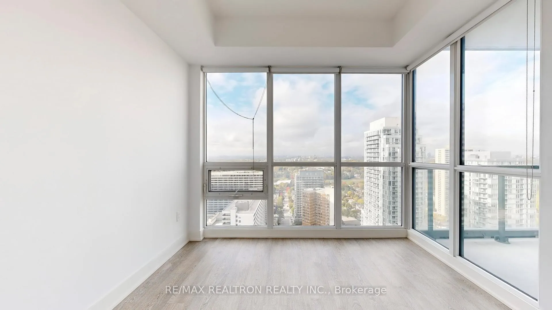 Photo 13 of Unit 3003, 30 Roehampton Avenue, Toronto, Mount Pleasant West — HOMEH