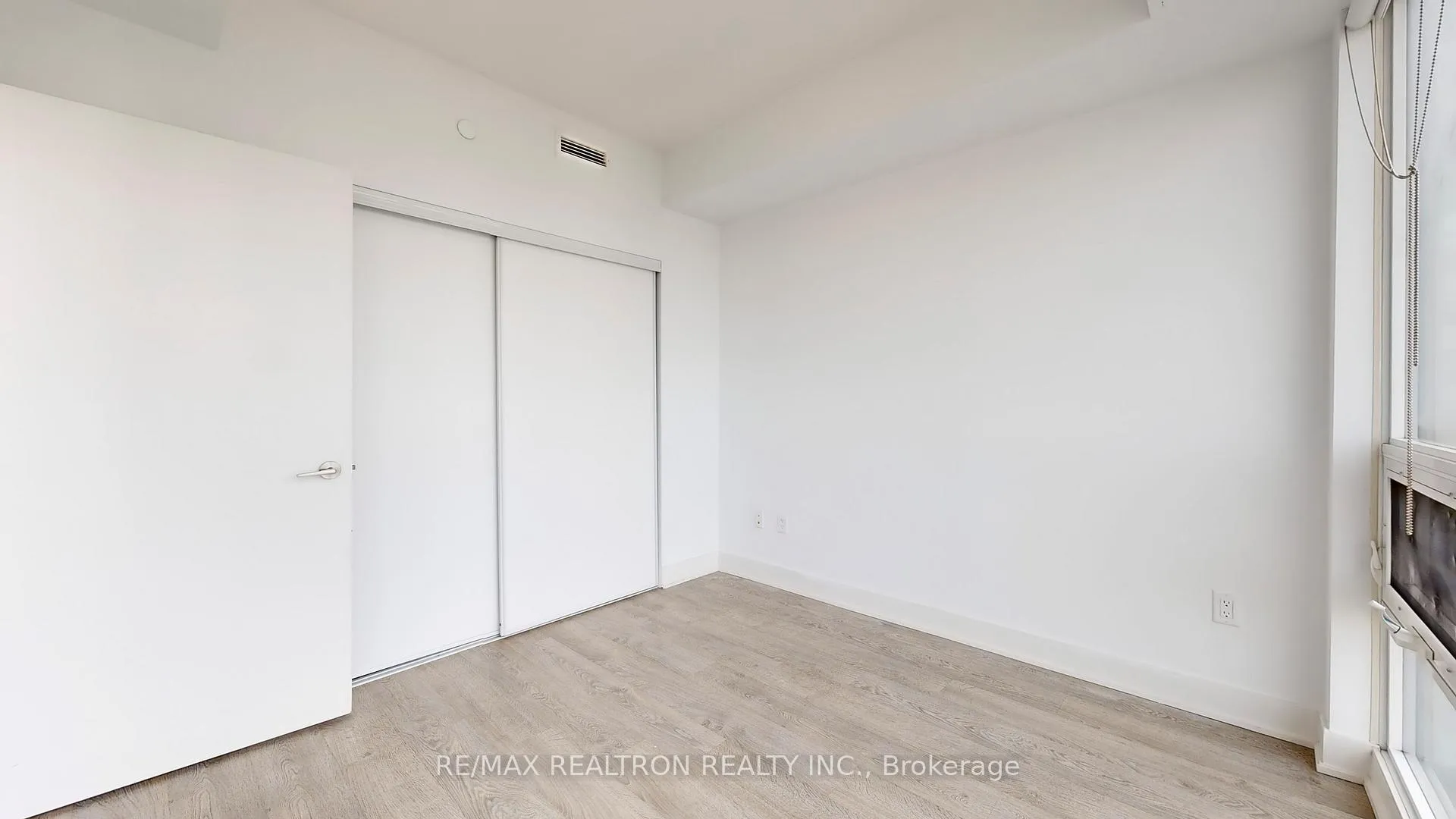 Photo 15 of Unit 3003, 30 Roehampton Avenue, Toronto, Mount Pleasant West — HOMEH