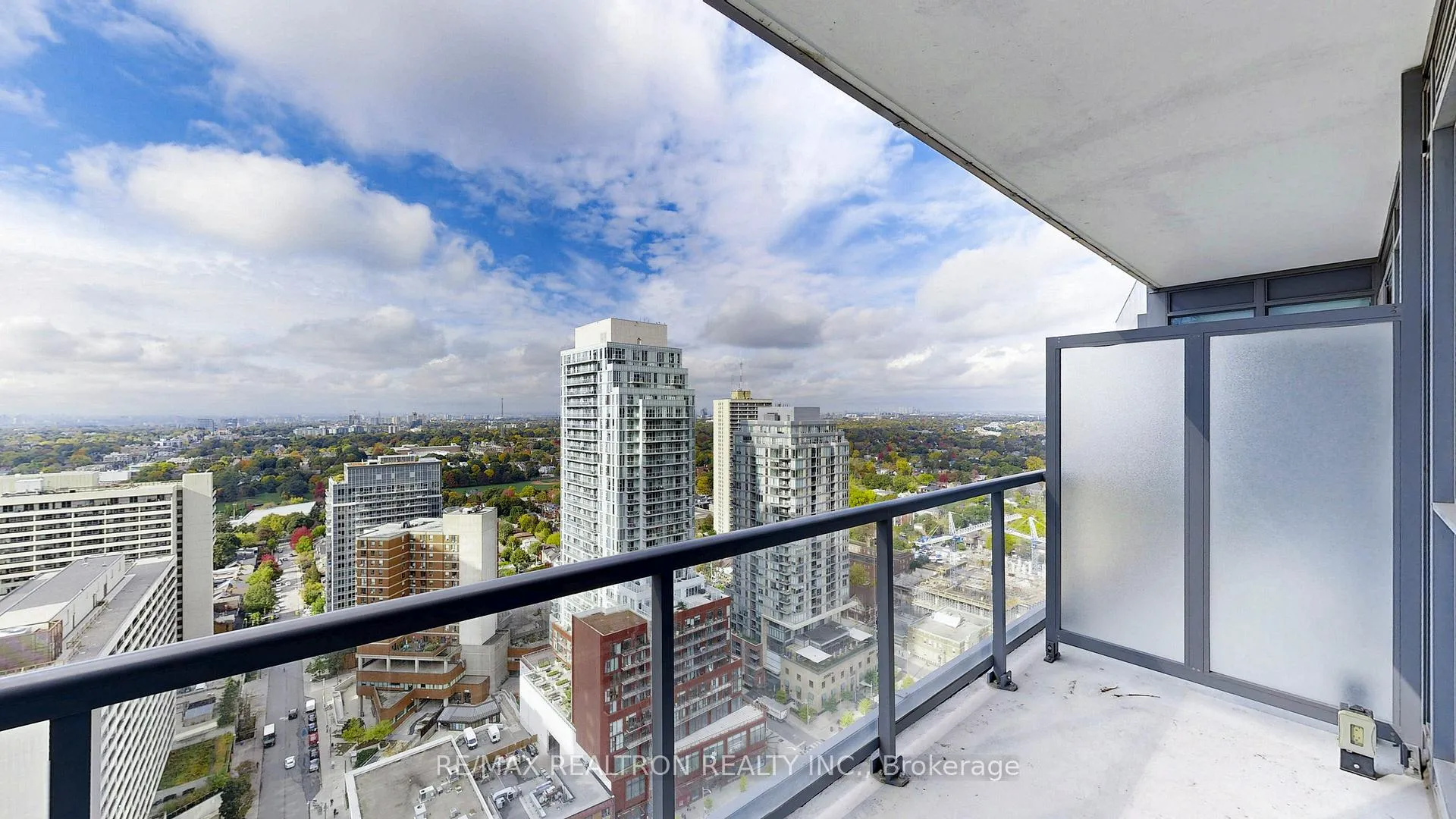 Photo 20 of Unit 3003, 30 Roehampton Avenue, Toronto, Mount Pleasant West — HOMEH