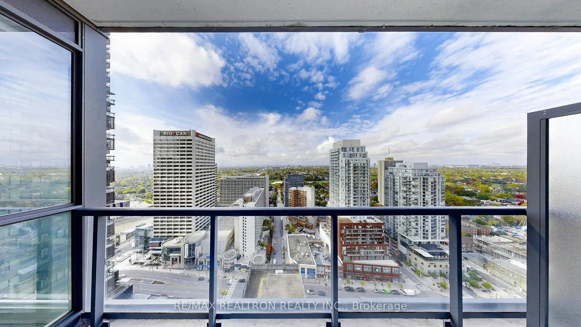 Photo 21 of Unit 3003, 30 Roehampton Avenue, Toronto, Mount Pleasant West — HOMEH