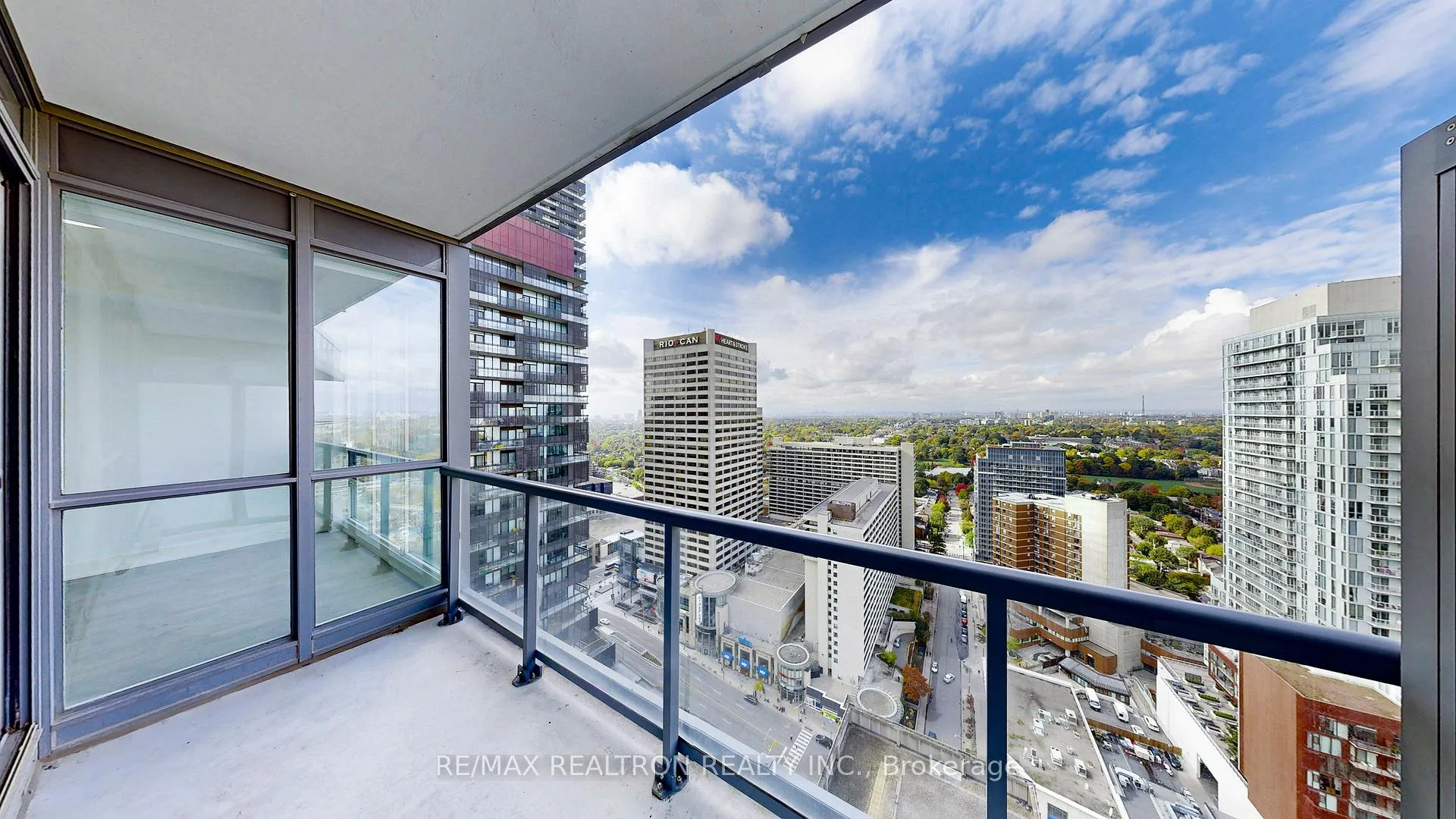 Photo 22 of Unit 3003, 30 Roehampton Avenue, Toronto, Mount Pleasant West — HOMEH
