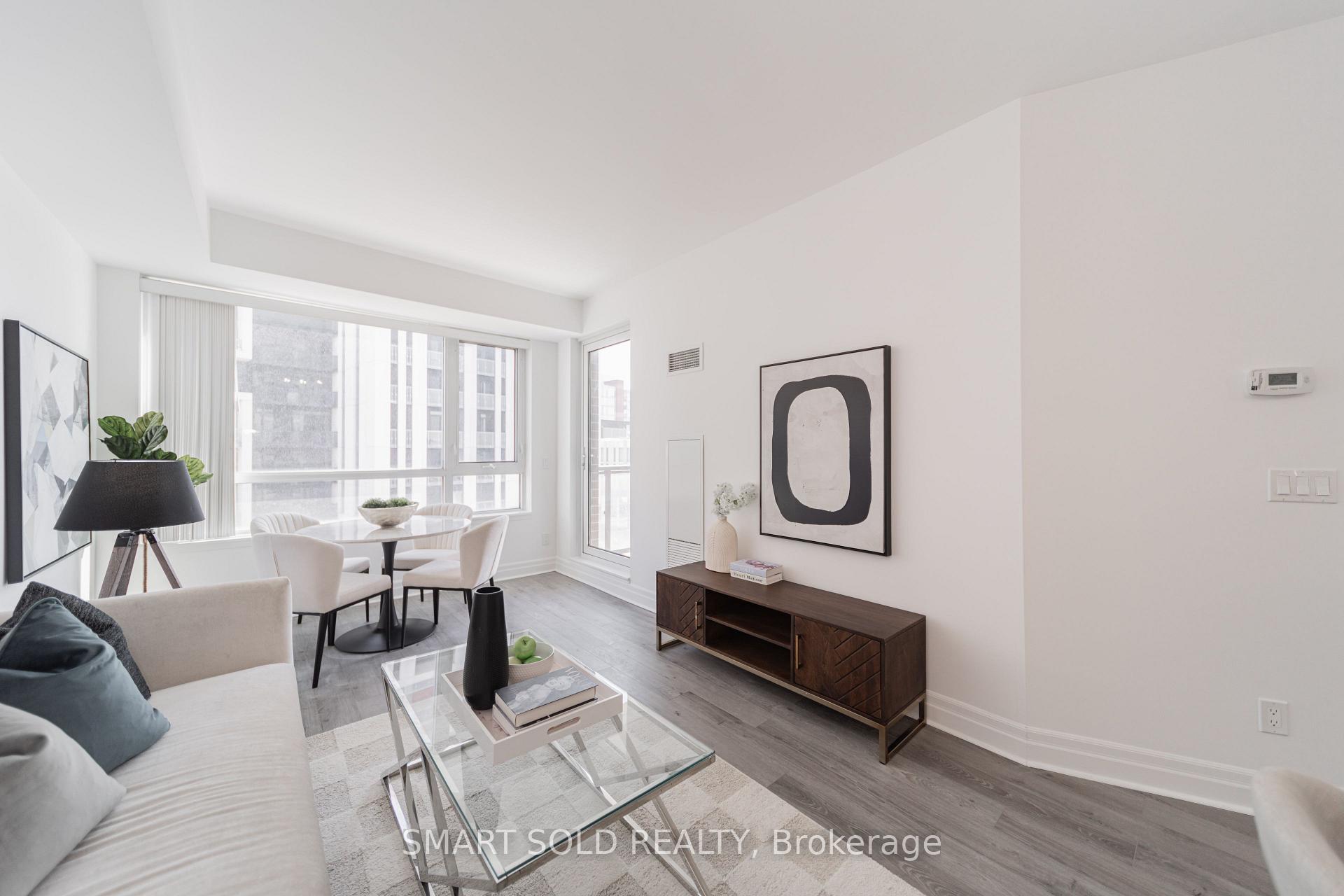 Photo 3 of Unit 813, 8110 Birchmount Road, Markham, Unionville — HOMEH