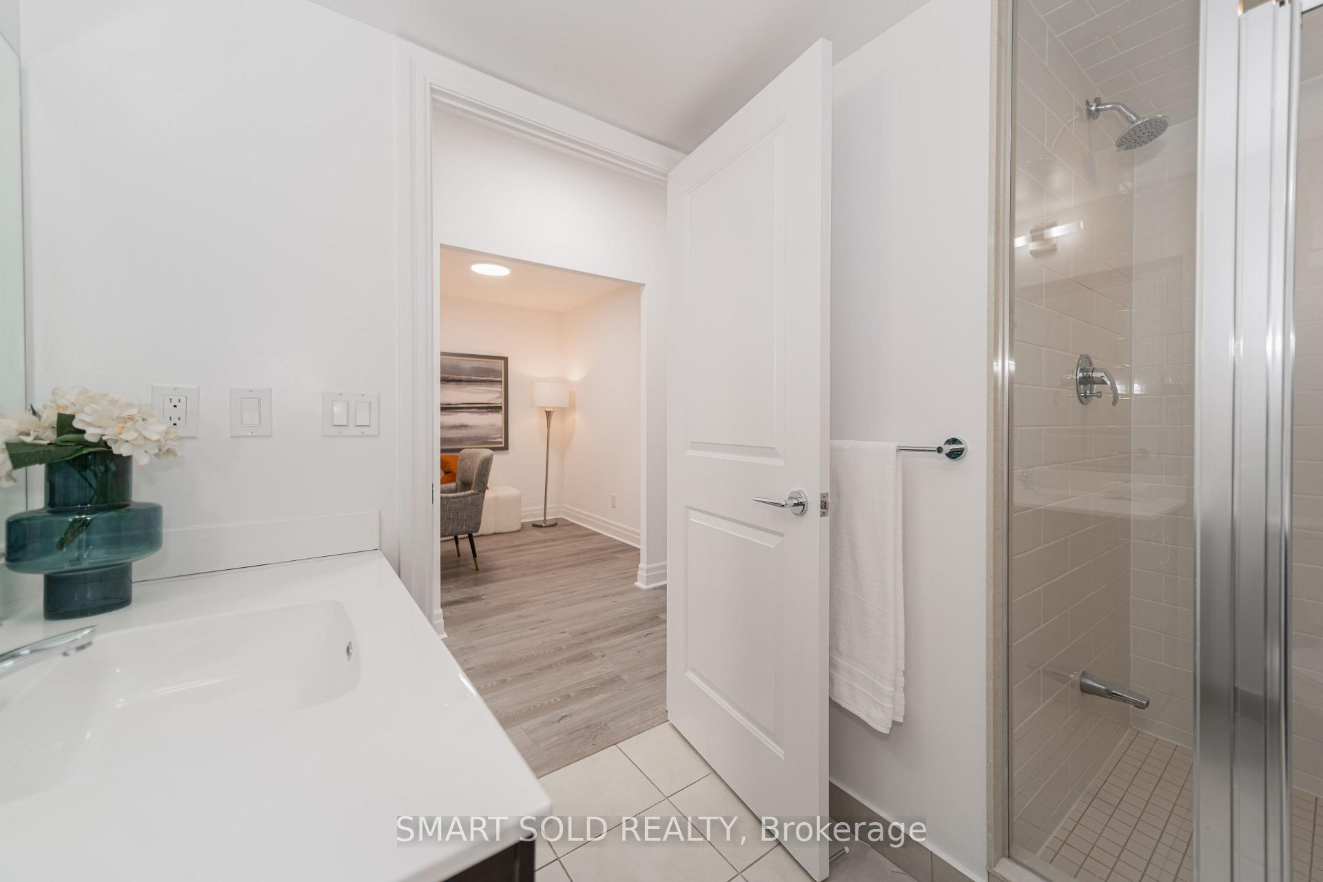 Photo 17 of Unit 813, 8110 Birchmount Road, Markham, Unionville — HOMEH
