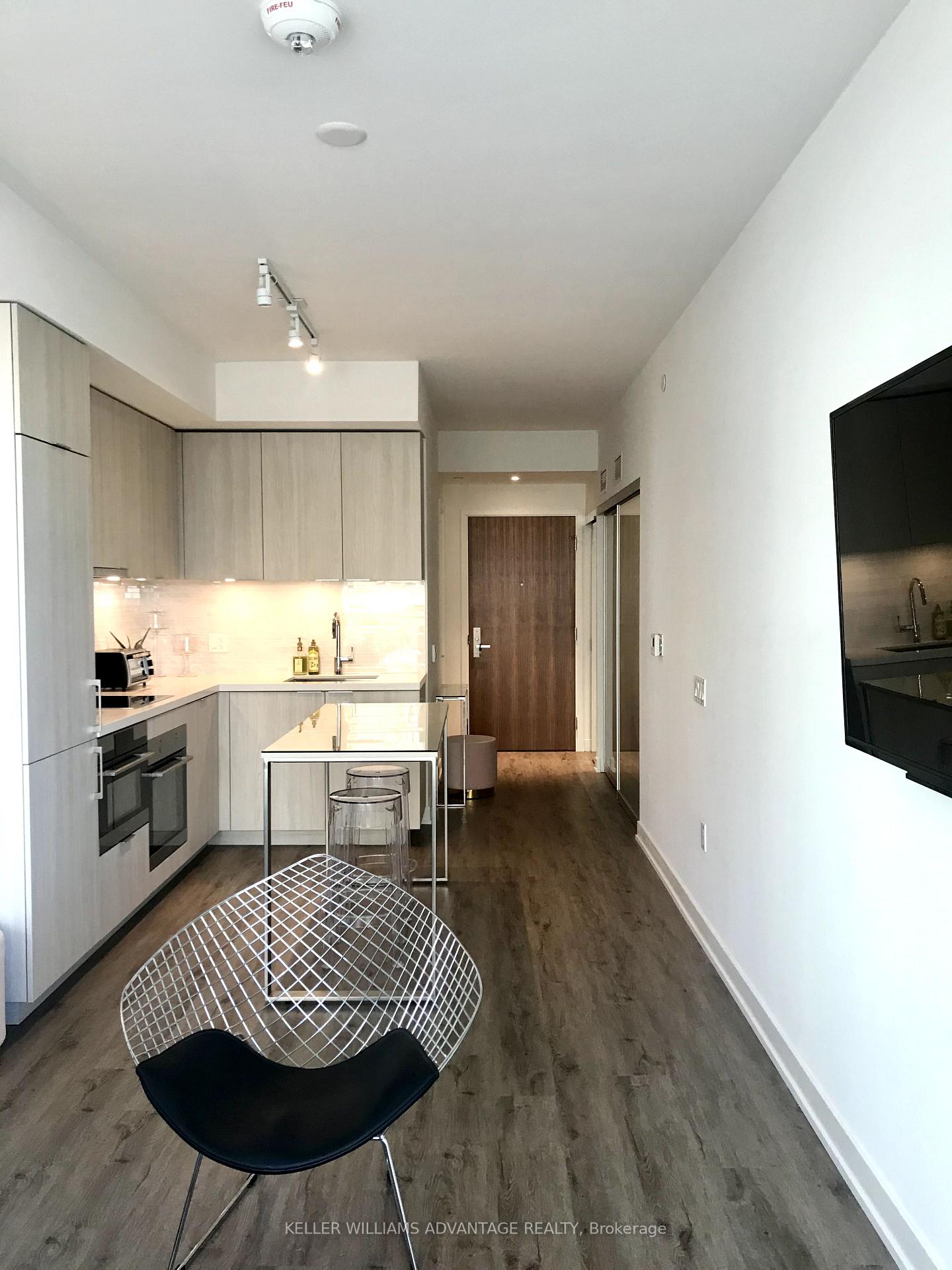 Photo 4 of Unit 514, 15 Queens Quay E, Toronto, Waterfront Communities — HOMEH