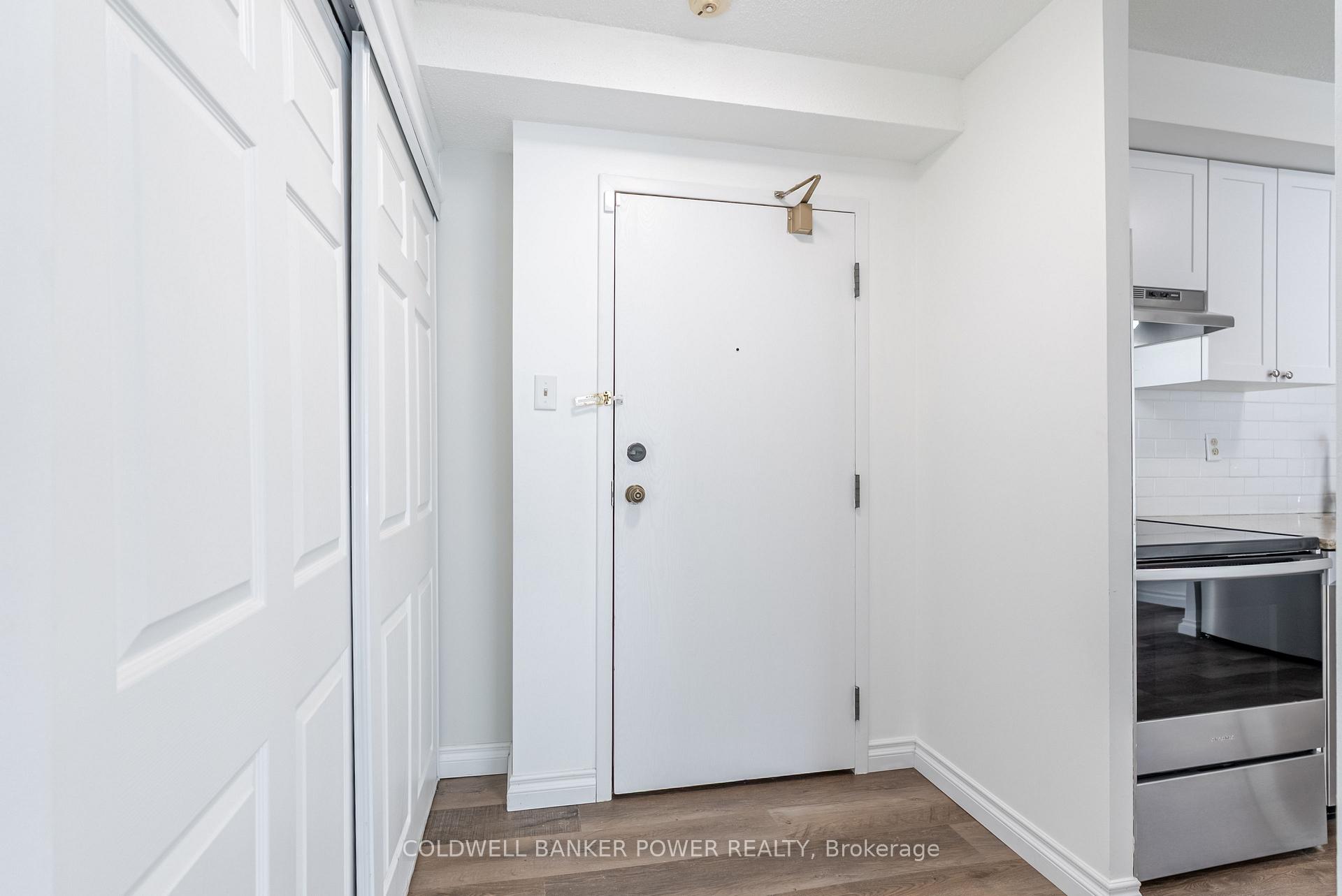 Photo 8 of Unit 415, 521 Riverside Drive, London, North P — HOMEH
