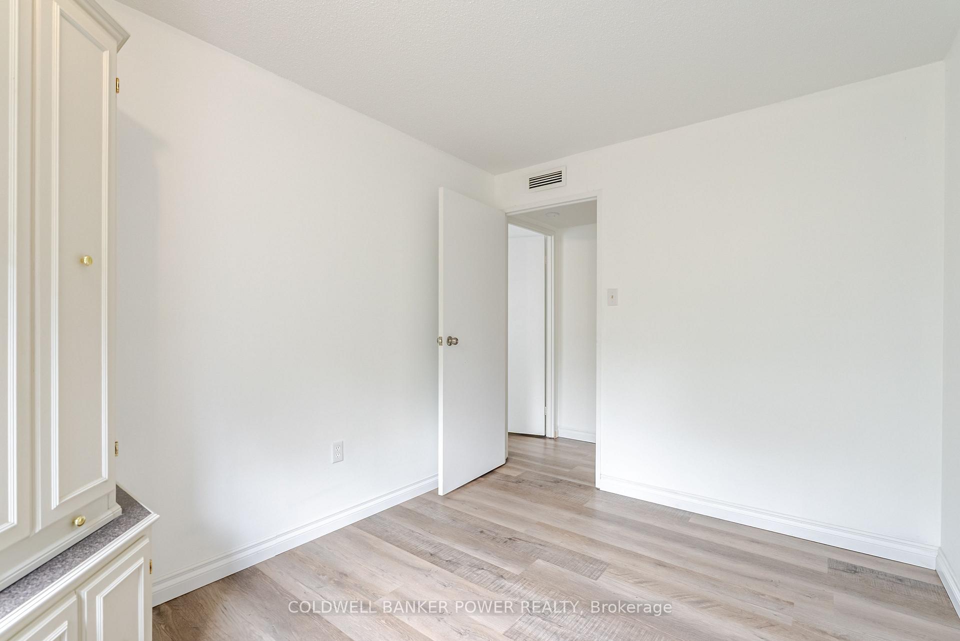 Photo 25 of Unit 415, 521 Riverside Drive, London, North P — HOMEH