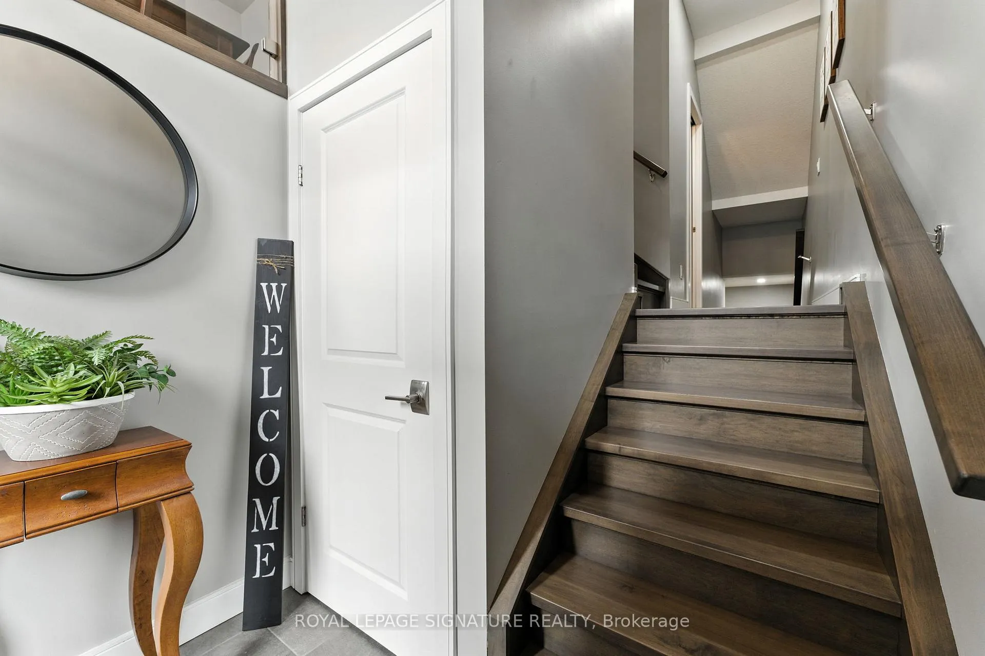 Photo 3 of Unit 33, 60 Arkell Road, Guelph, Kortright East — HOMEH