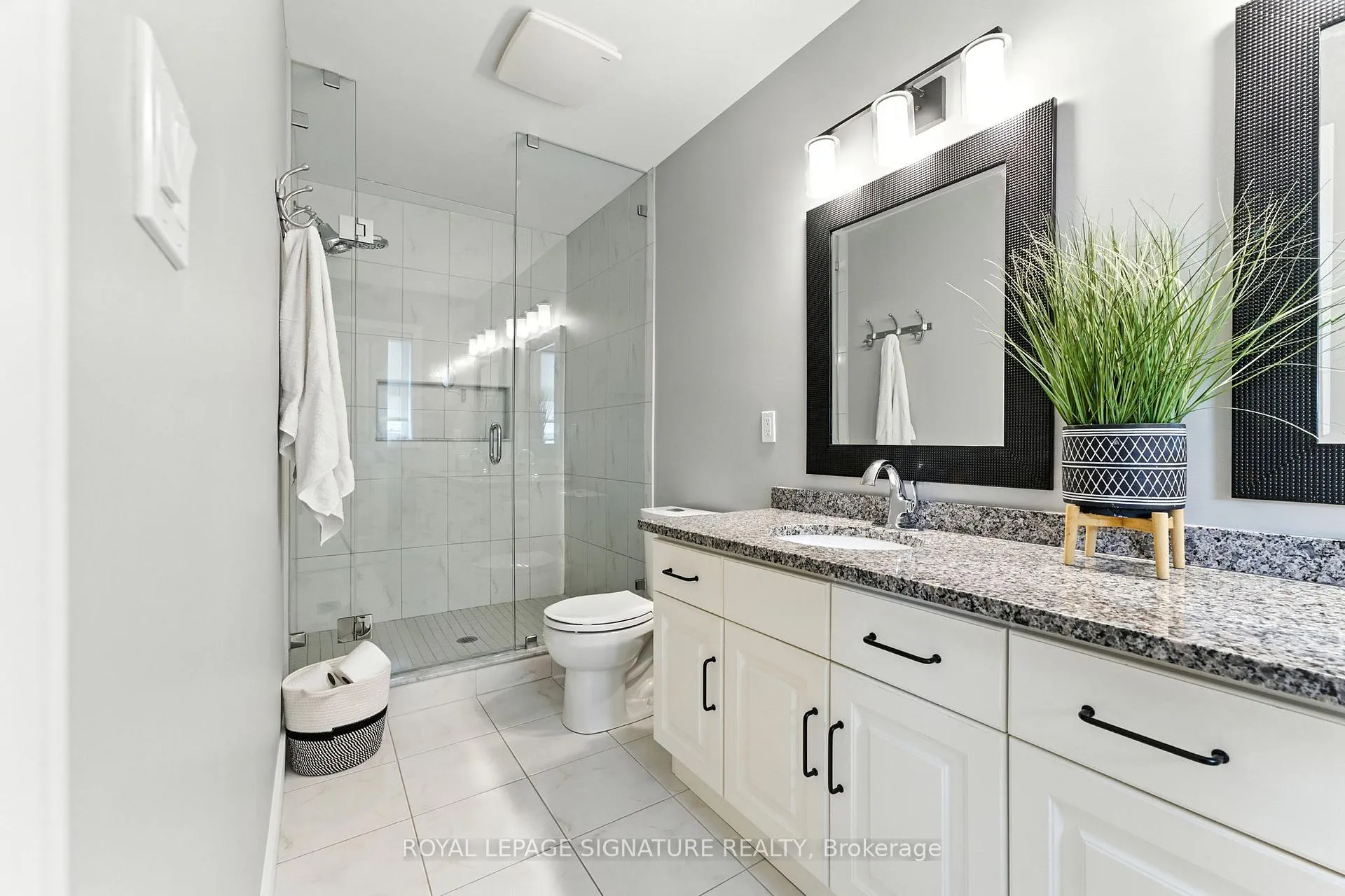 Photo 18 of Unit 33, 60 Arkell Road, Guelph, Kortright East — HOMEH
