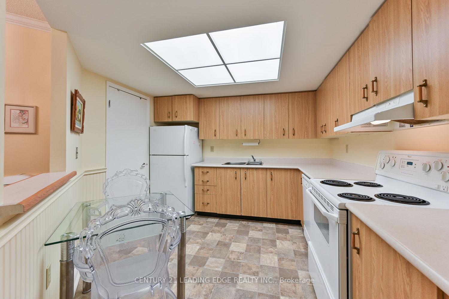 Photo 18 of Unit 114, 100 Anna Russell Way, Markham, Unionville — HOMEH