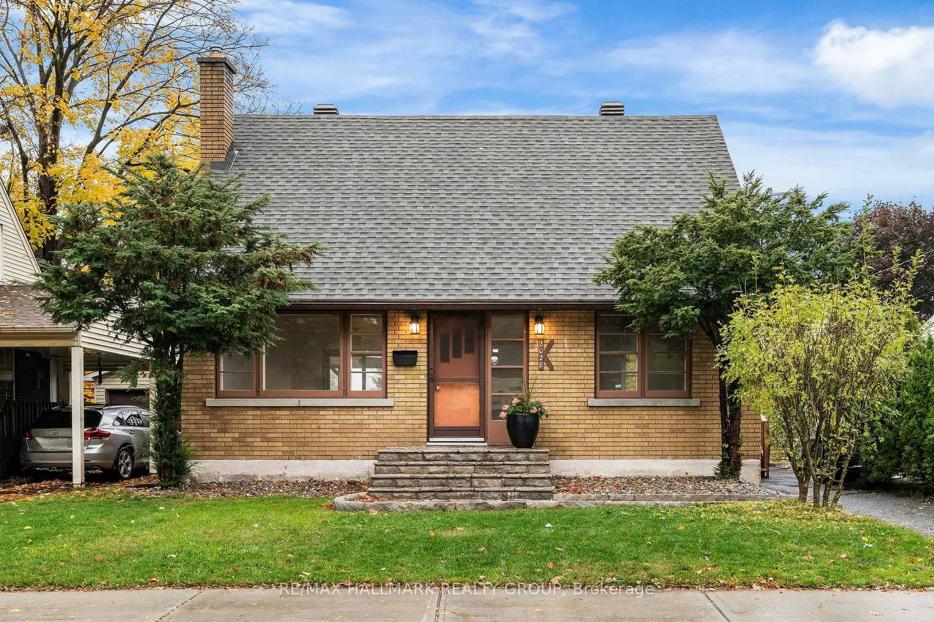 Photo 1 of 2028 Othello Avenue, Ottawa, Elmvale Acres/Urbandale — HOMEH