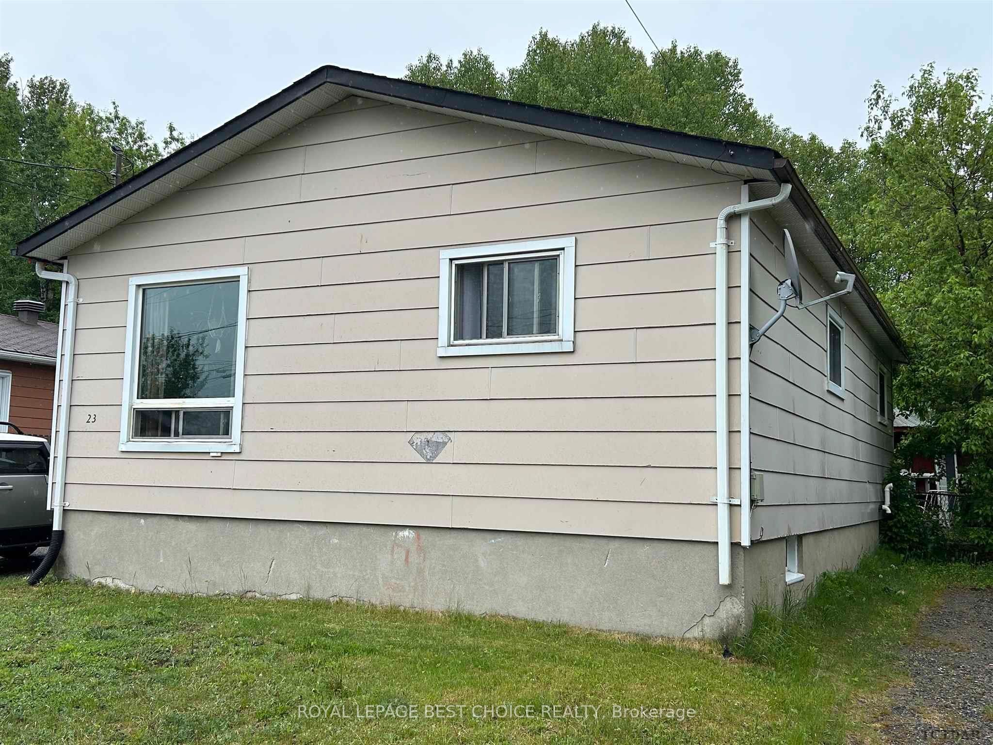 Photo 3 of 23 Watson Place, Cobalt — HOMEH