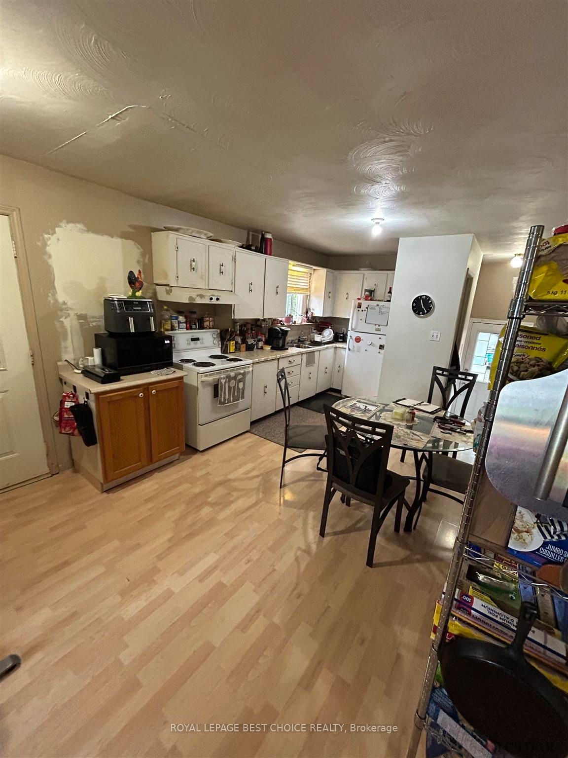 Photo 21 of 23 Watson Place, Cobalt — HOMEH