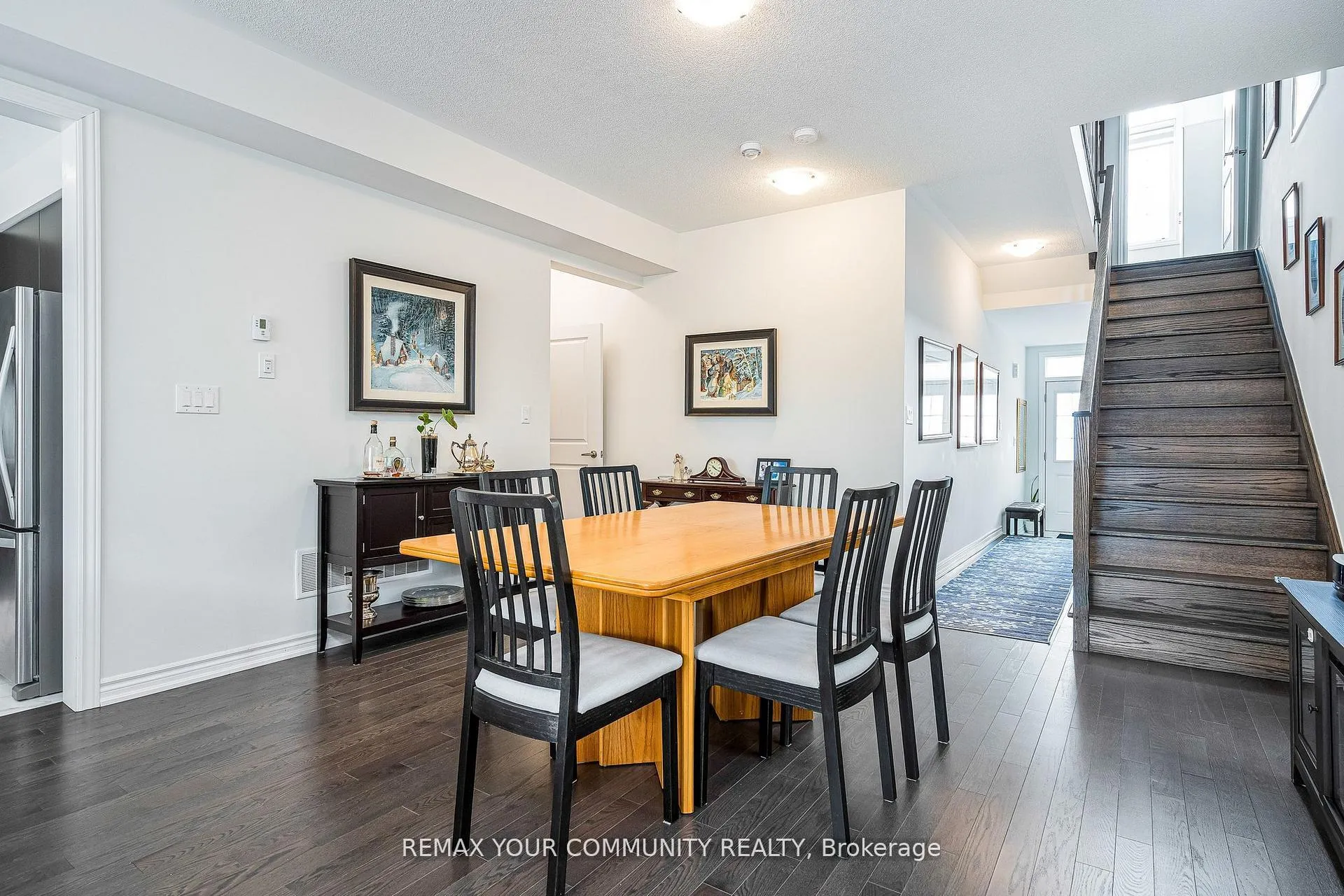 Photo 11 of 153 Terry Fox Drive, Barrie, Rural Barrie Southeast — HOMEH