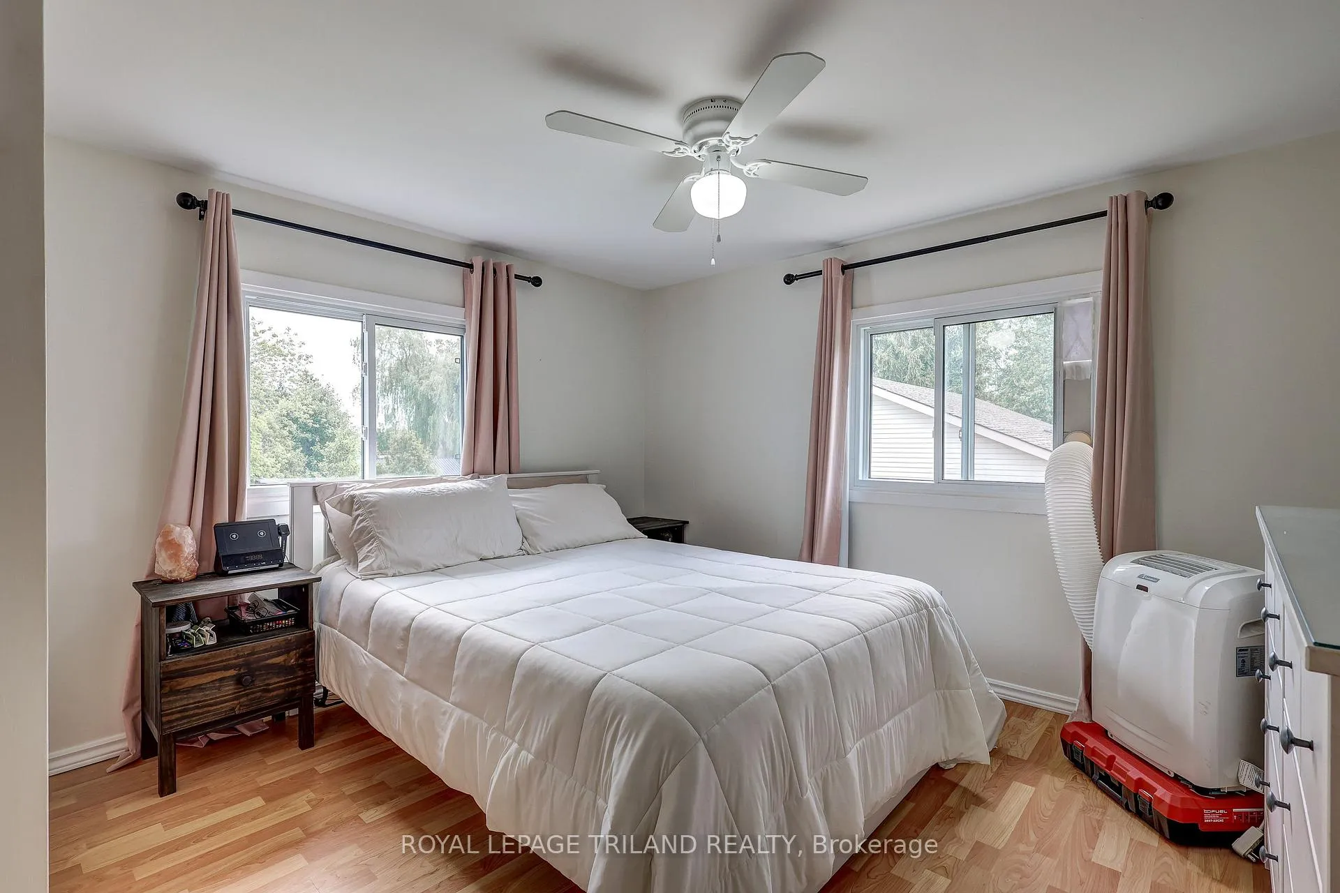 Photo 17 of 249 Victoria Street, Central Elgin, Belmont — HOMEH
