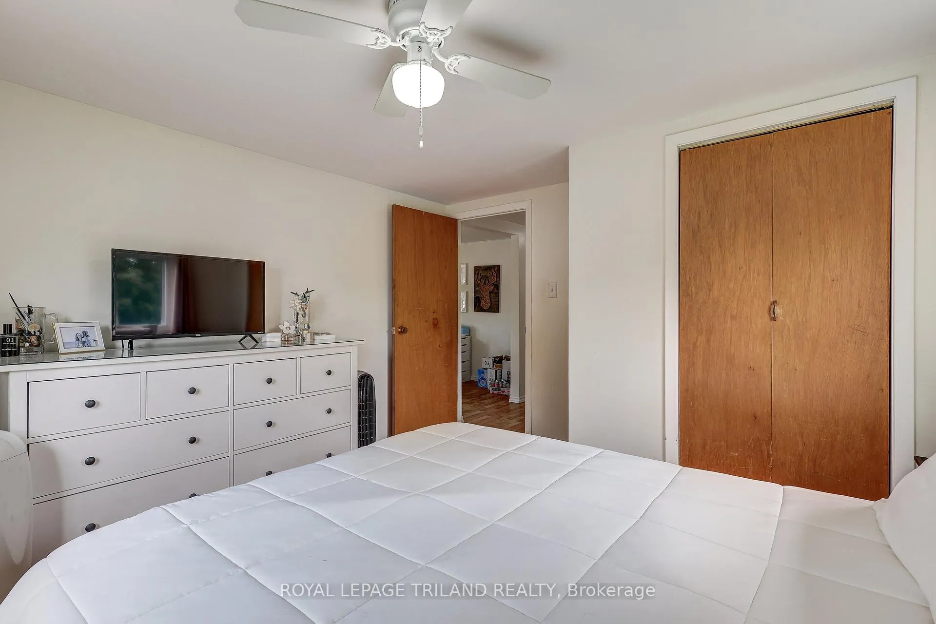Photo 18 of 249 Victoria Street, Central Elgin, Belmont — HOMEH