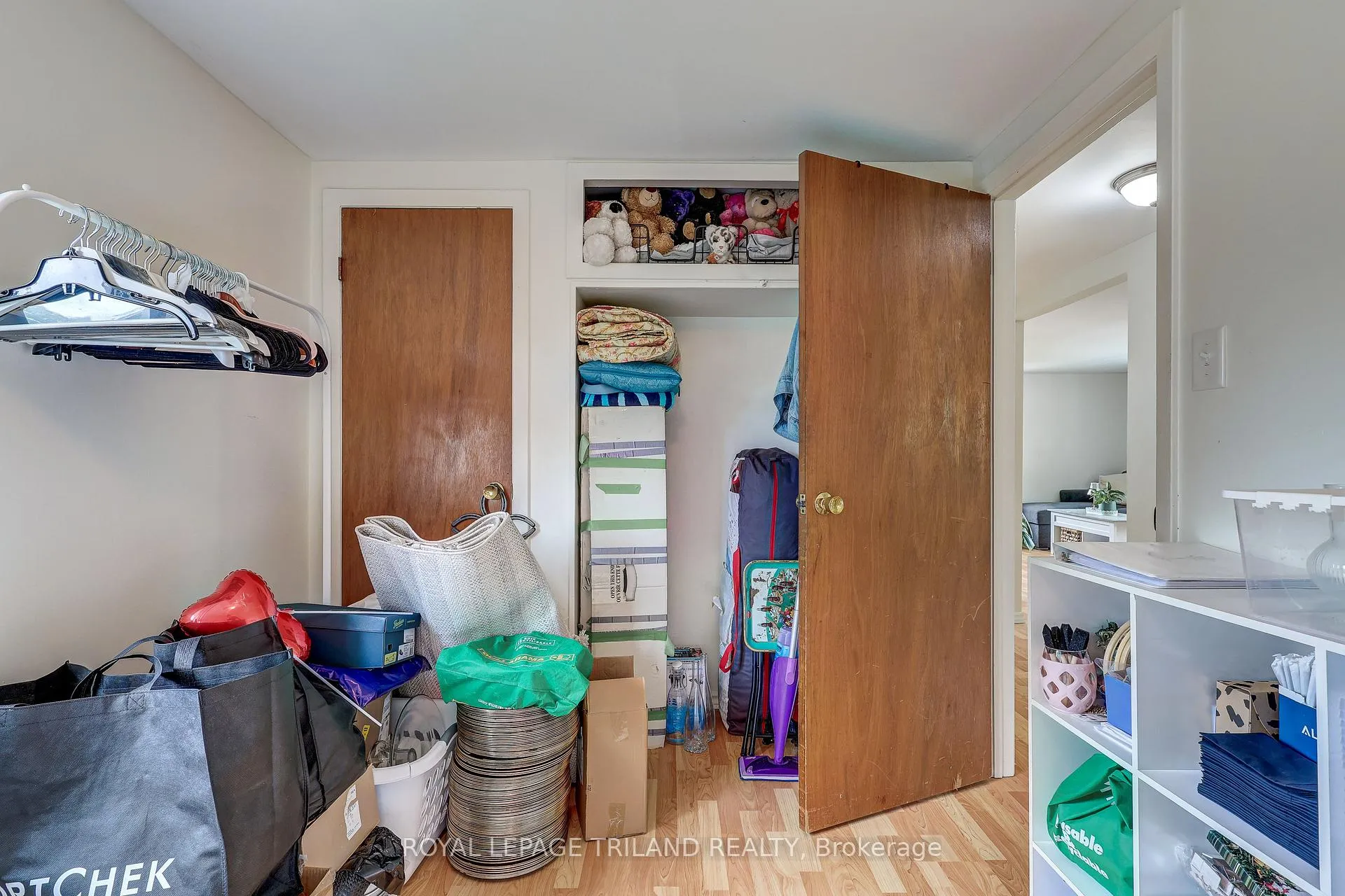 Photo 20 of 249 Victoria Street, Central Elgin, Belmont — HOMEH