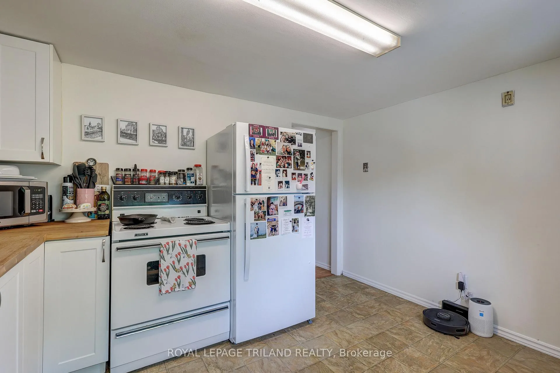 Photo 26 of 249 Victoria Street, Central Elgin, Belmont — HOMEH