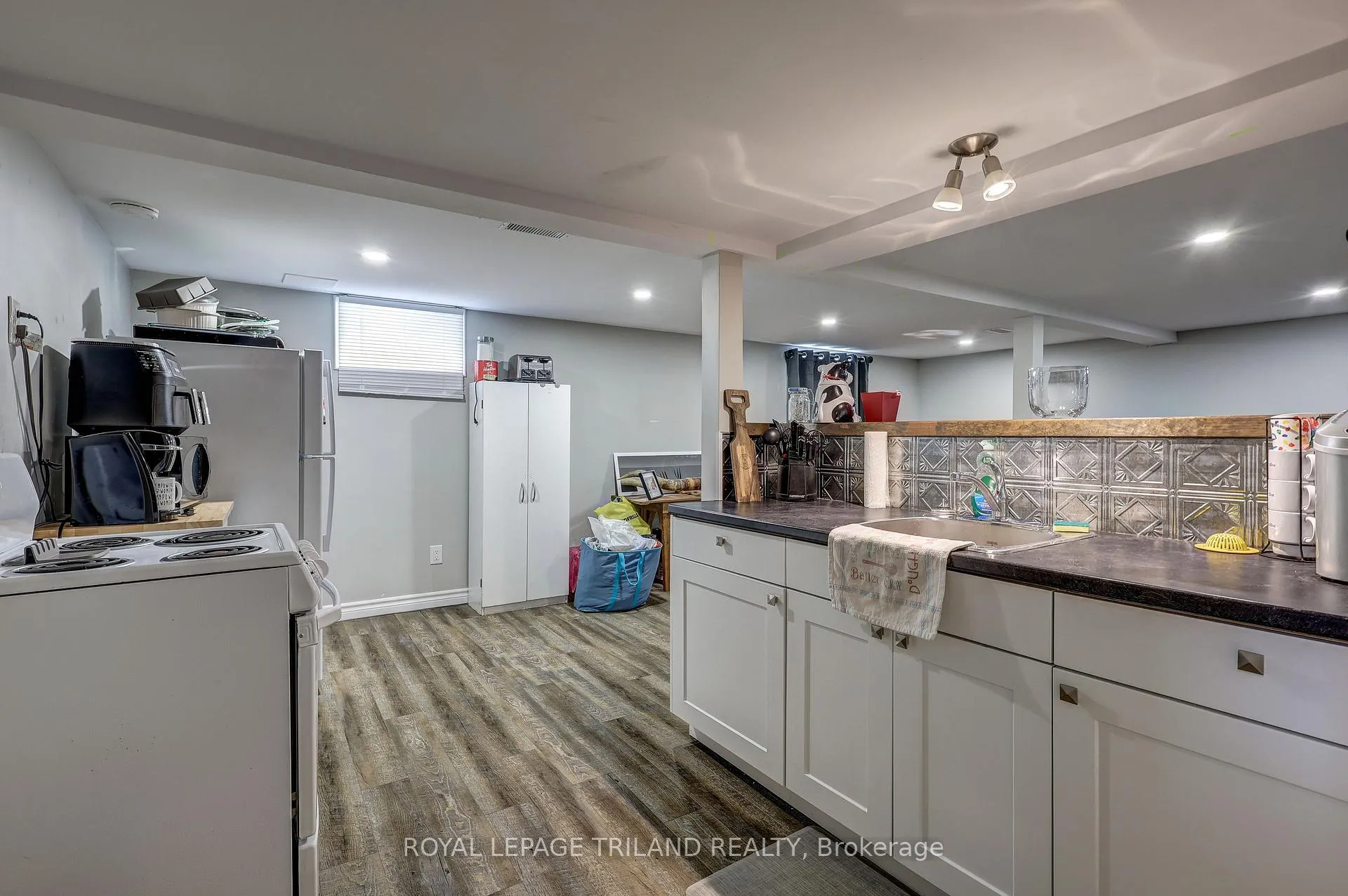 Photo 39 of 249 Victoria Street, Central Elgin, Belmont — HOMEH