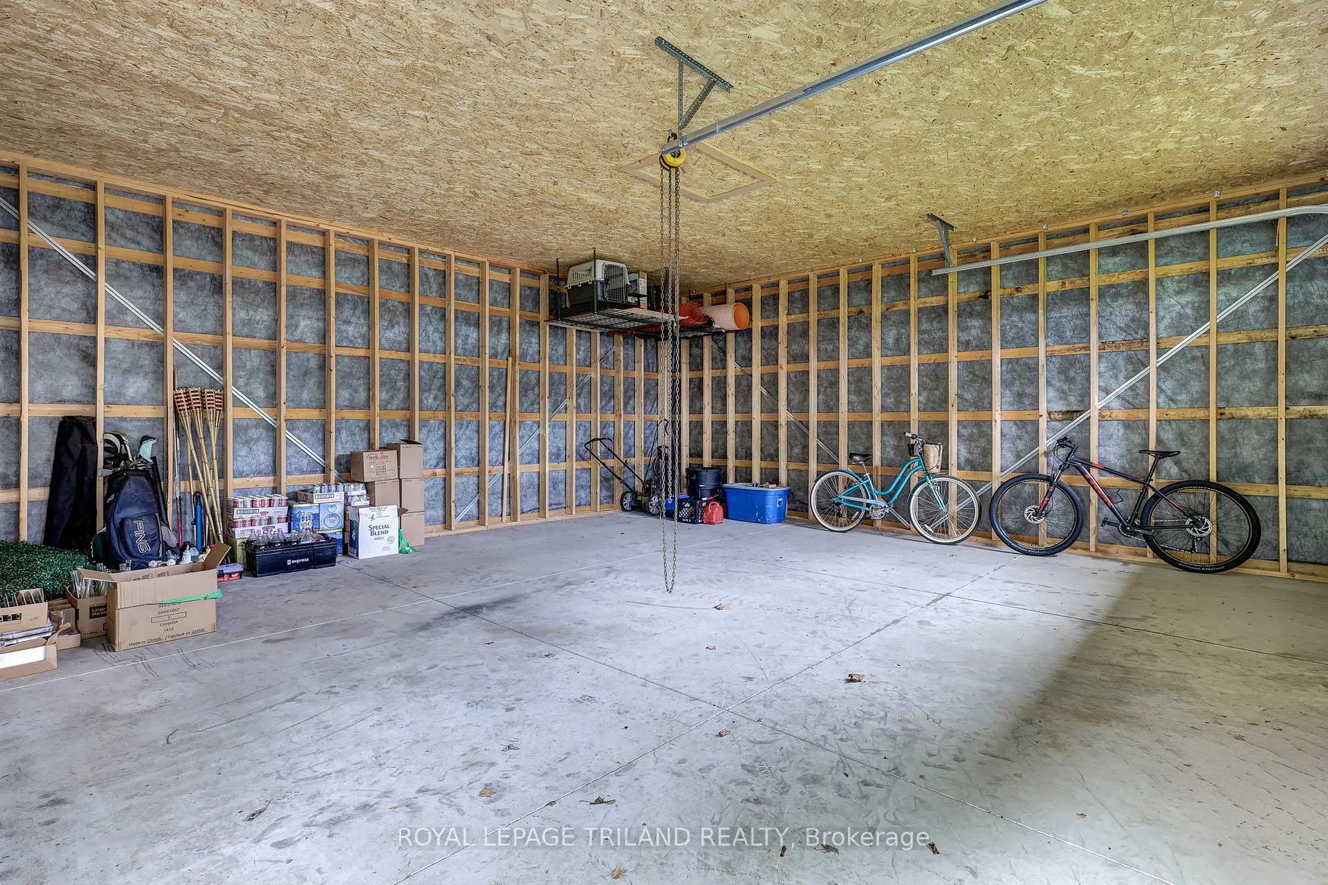 Photo 31 of 249 Victoria Street, Central Elgin, Belmont — HOMEH