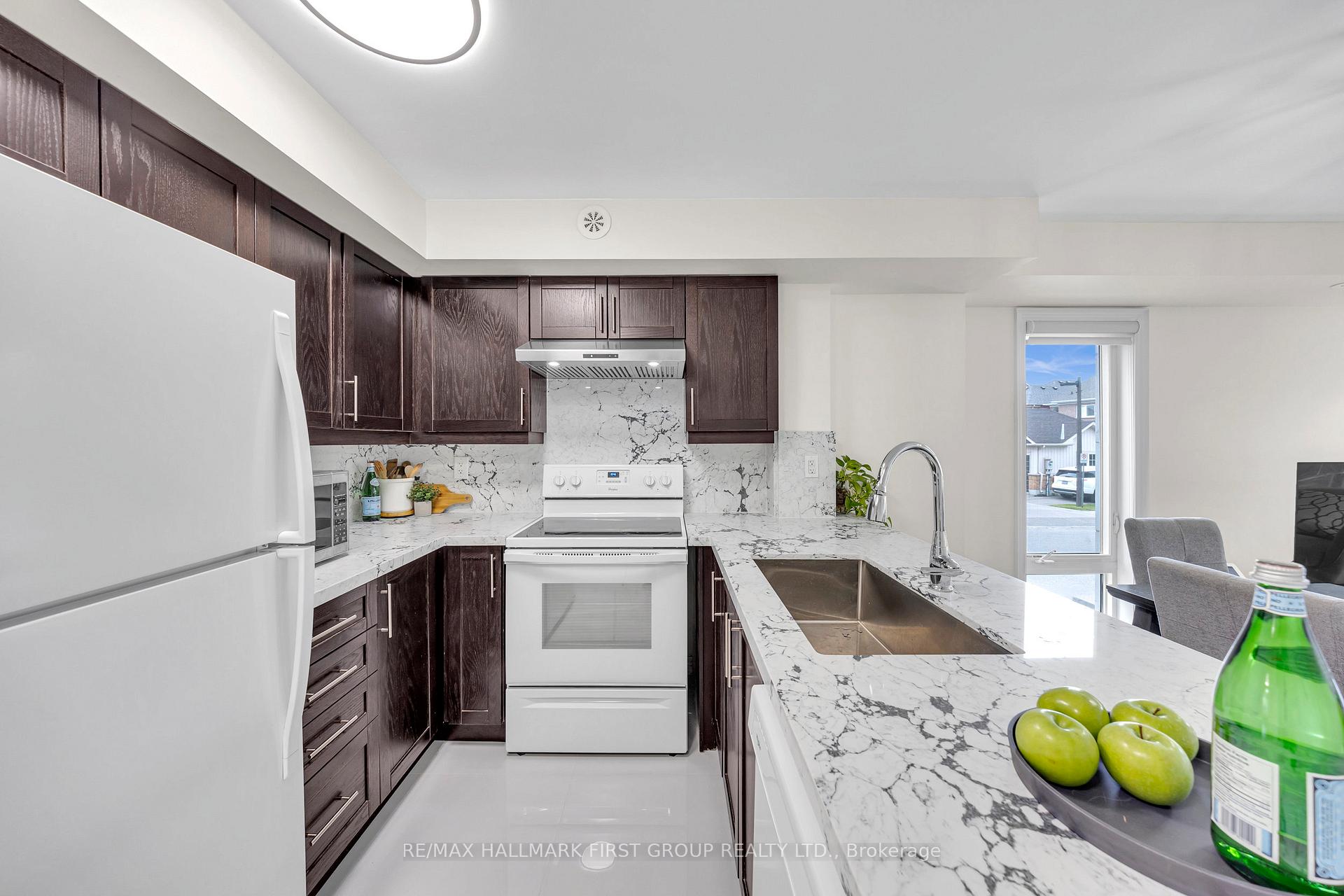 Photo 7 of Unit 802, 1 Blanche Lane, Markham, Cornell — HOMEH