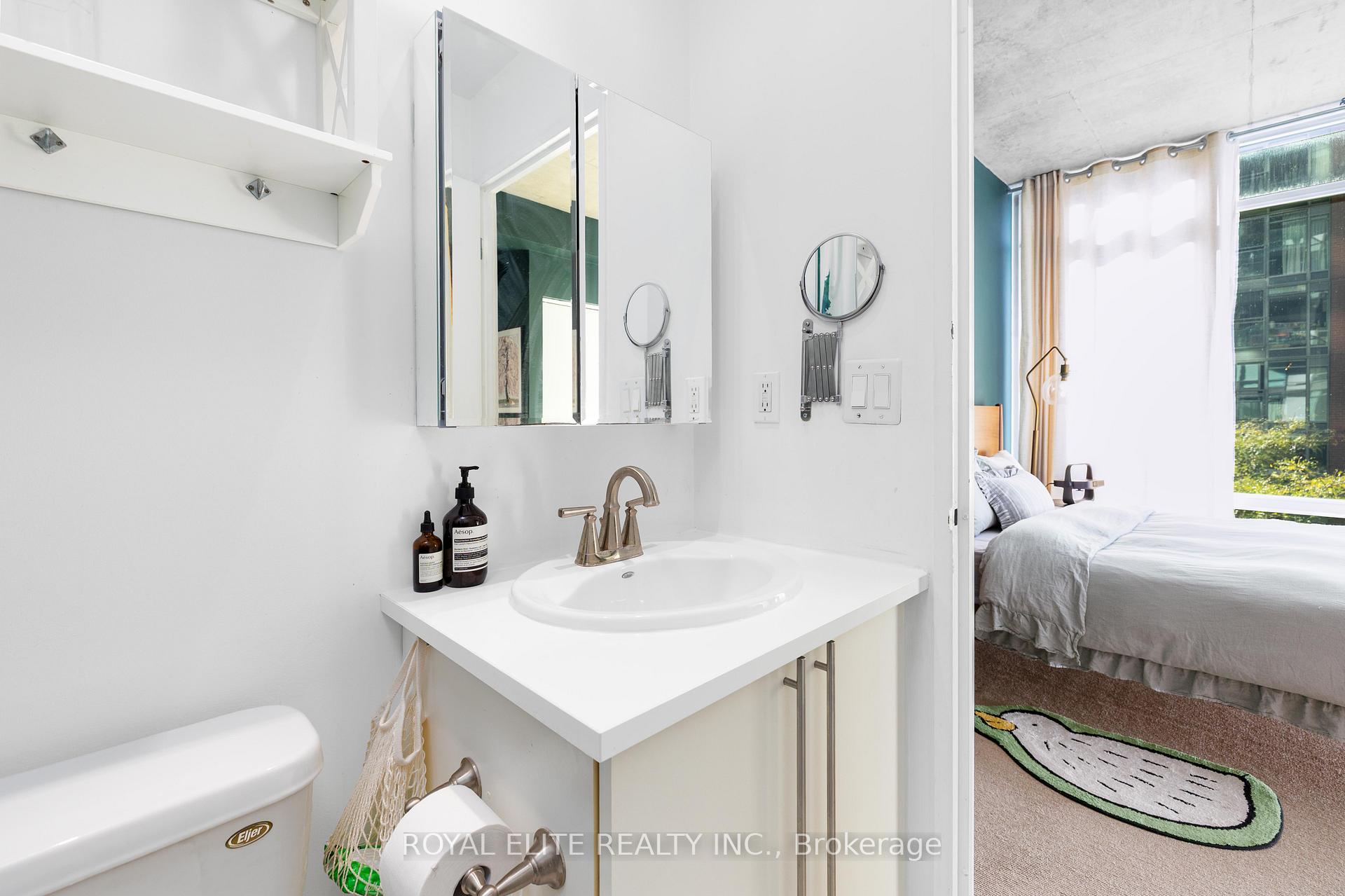 Photo 22 of Unit 307, 218 King Street E, Toronto, Moss Park — HOMEH