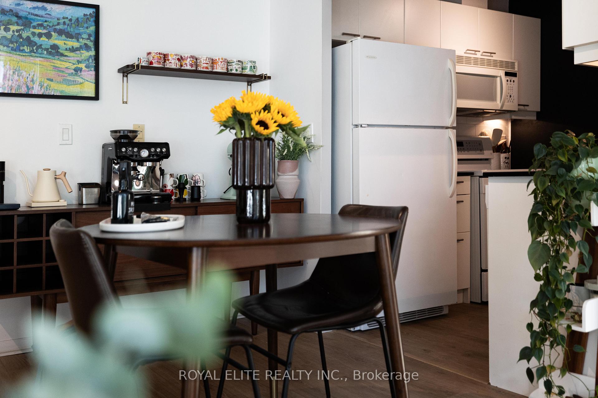 Photo 25 of Unit 307, 218 King Street E, Toronto, Moss Park — HOMEH