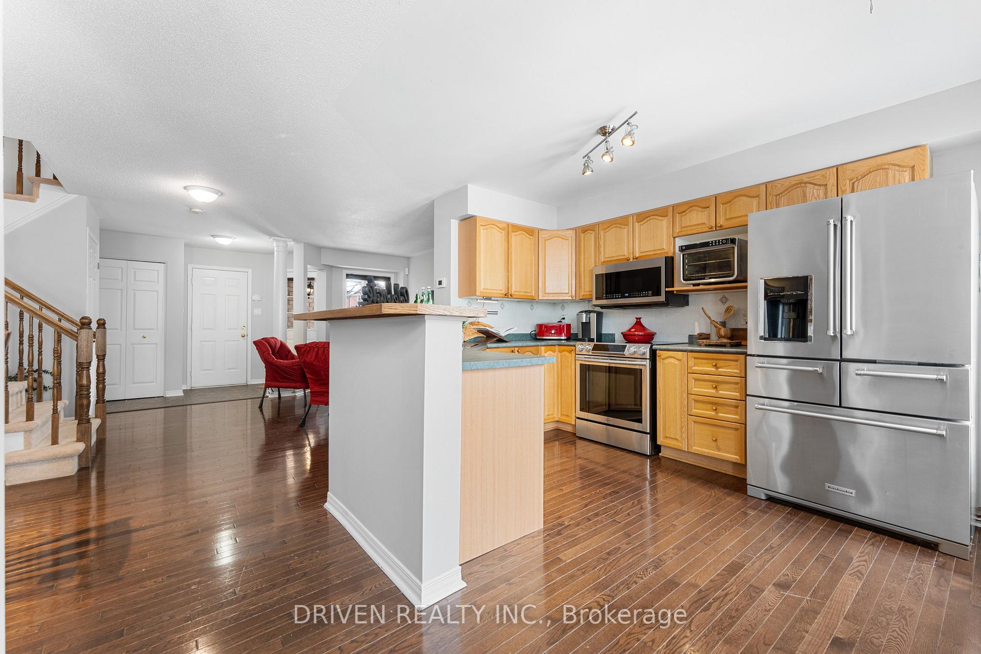 Photo 8 of 17 Coleridge Street, Ottawa, Central Park — HOMEH