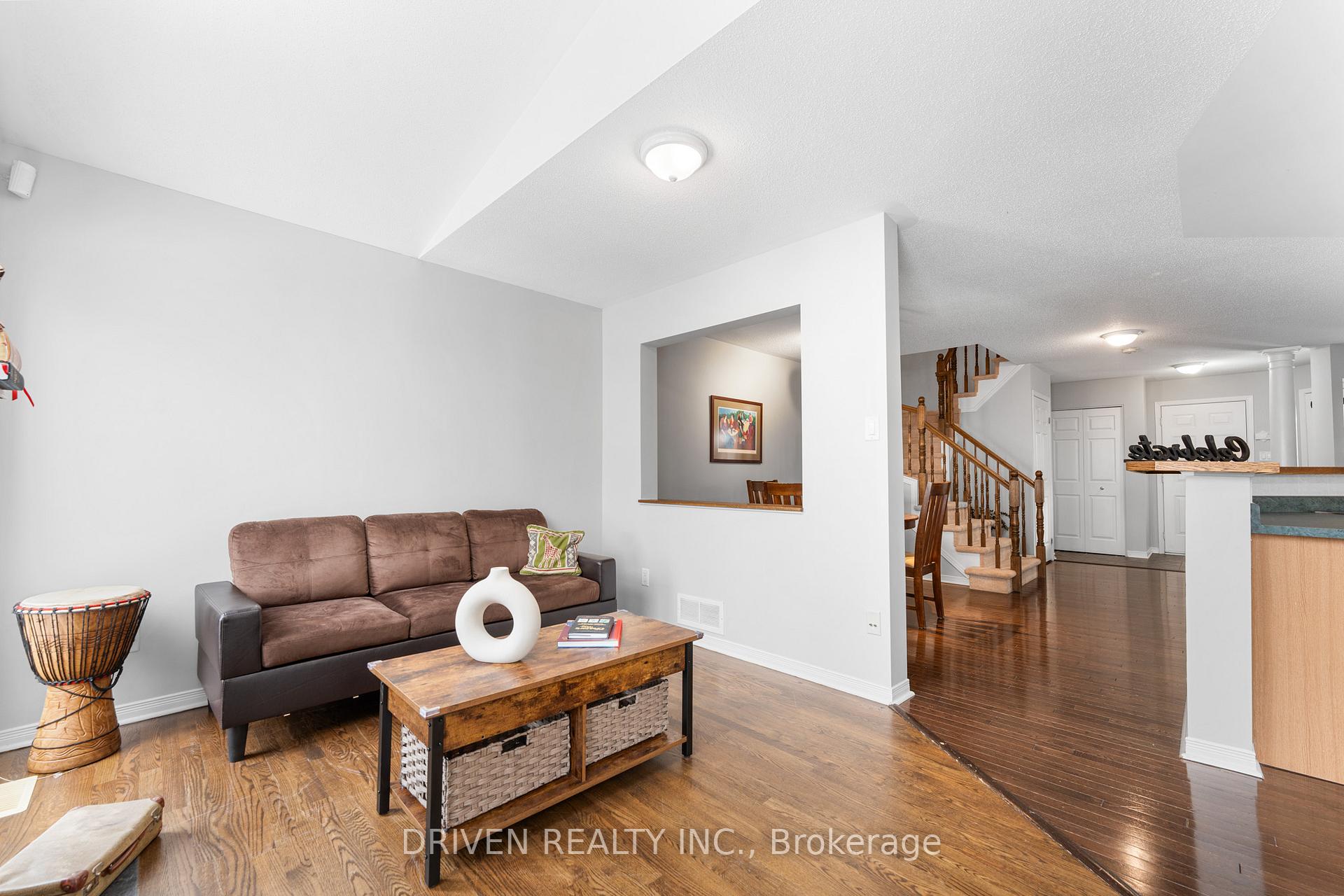 Photo 9 of 17 Coleridge Street, Ottawa, Central Park — HOMEH