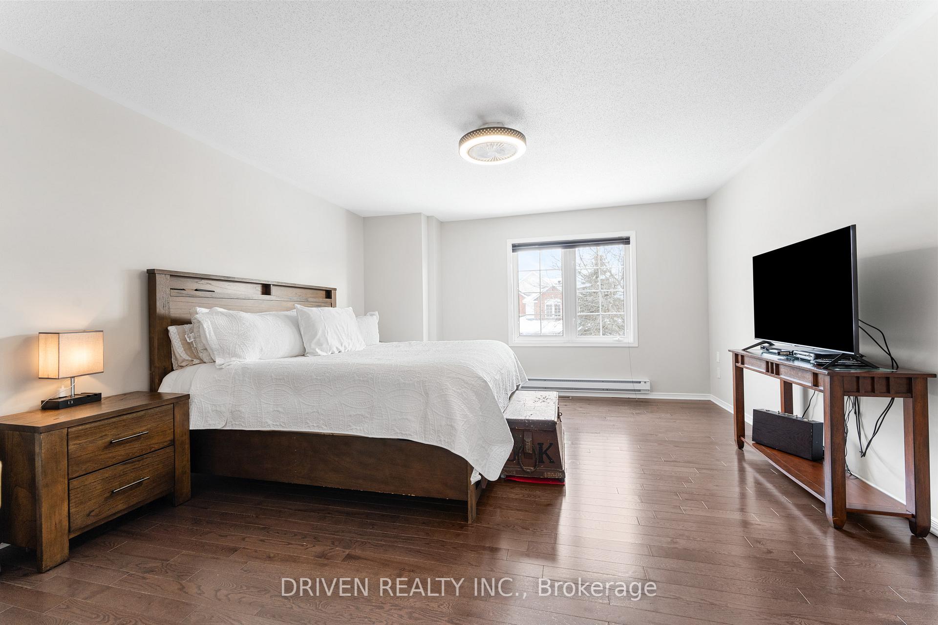 Photo 15 of 17 Coleridge Street, Ottawa, Central Park — HOMEH