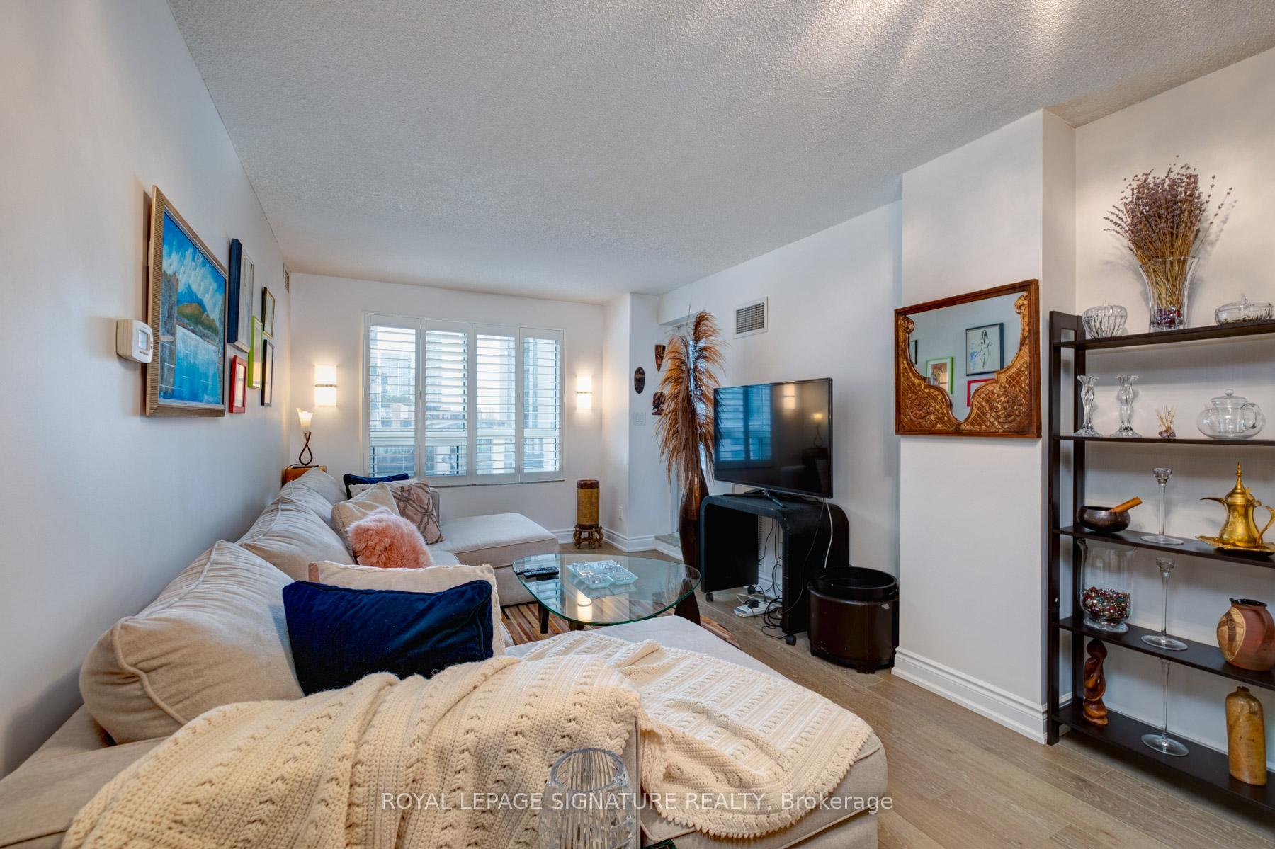 Photo 5 of Unit 316, 60 South Town Centre Boulevard, Markham, Unionville — HOMEH
