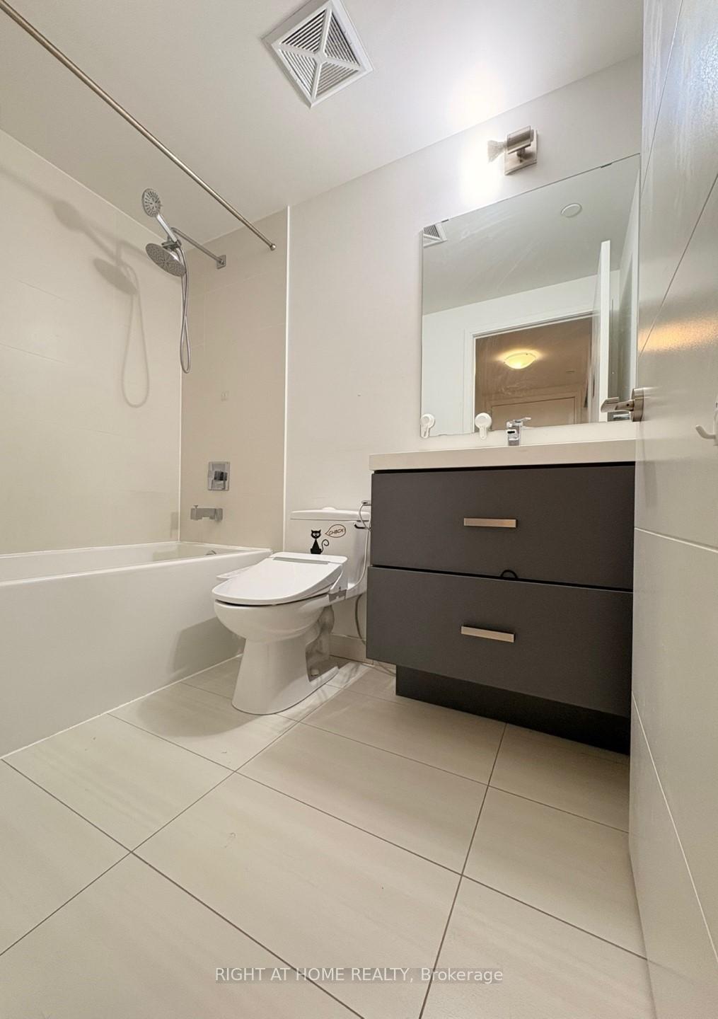 Photo 7 of Unit 2707, 50 Wellesley Street E, Toronto, Church-Yonge Corridor — HOMEH