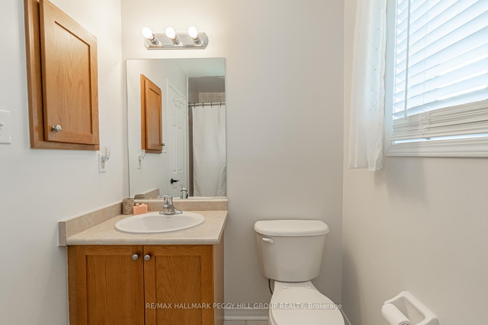 Photo 11 of 222 Red Oak Trail, Clearview, Stayner — HOMEH