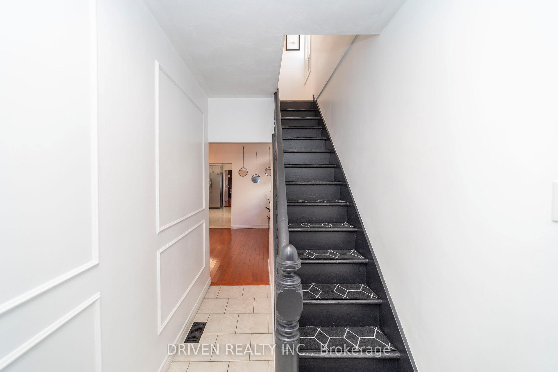 Photo 18 of 57 Norman Street, Ottawa, West Centre Town — HOMEH