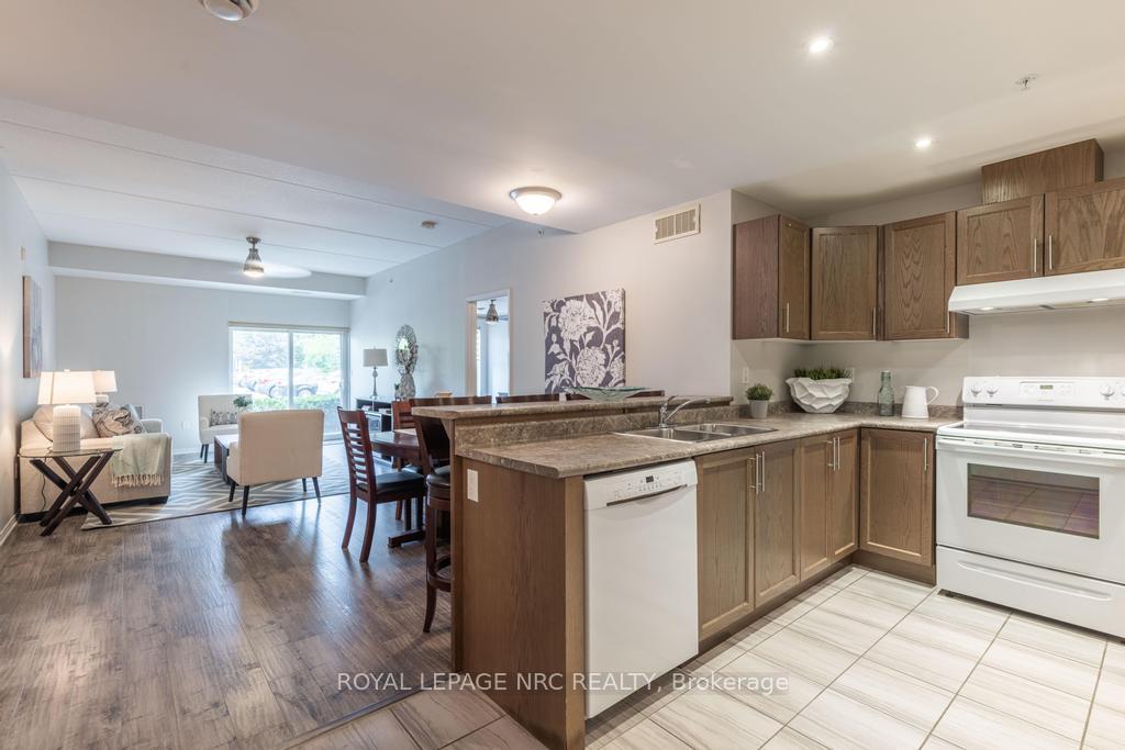 Photo 6 of Unit 101, 16 Sullivan Avenue, Thorold, Thorold Downtown — HOMEH