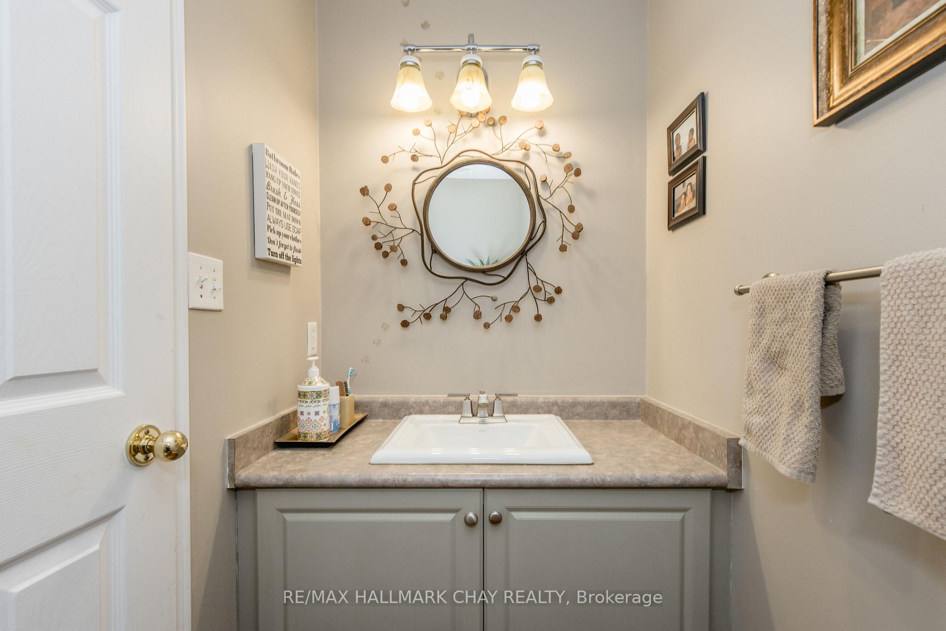 Photo 12 of Unit 11, 234 Cundles Road E, Barrie, Little Lake — HOMEH