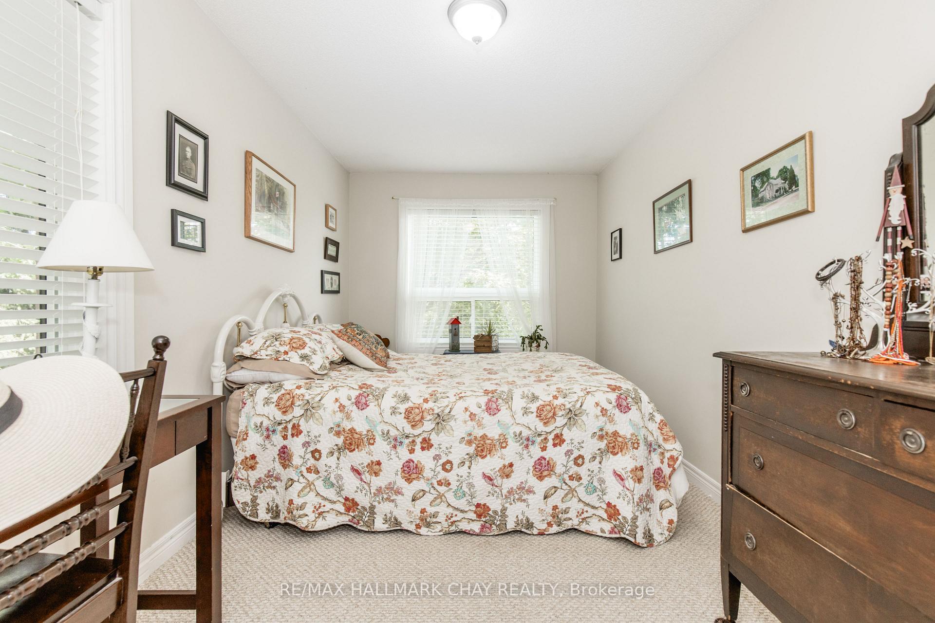 Photo 18 of Unit 11, 234 Cundles Road E, Barrie, Little Lake — HOMEH