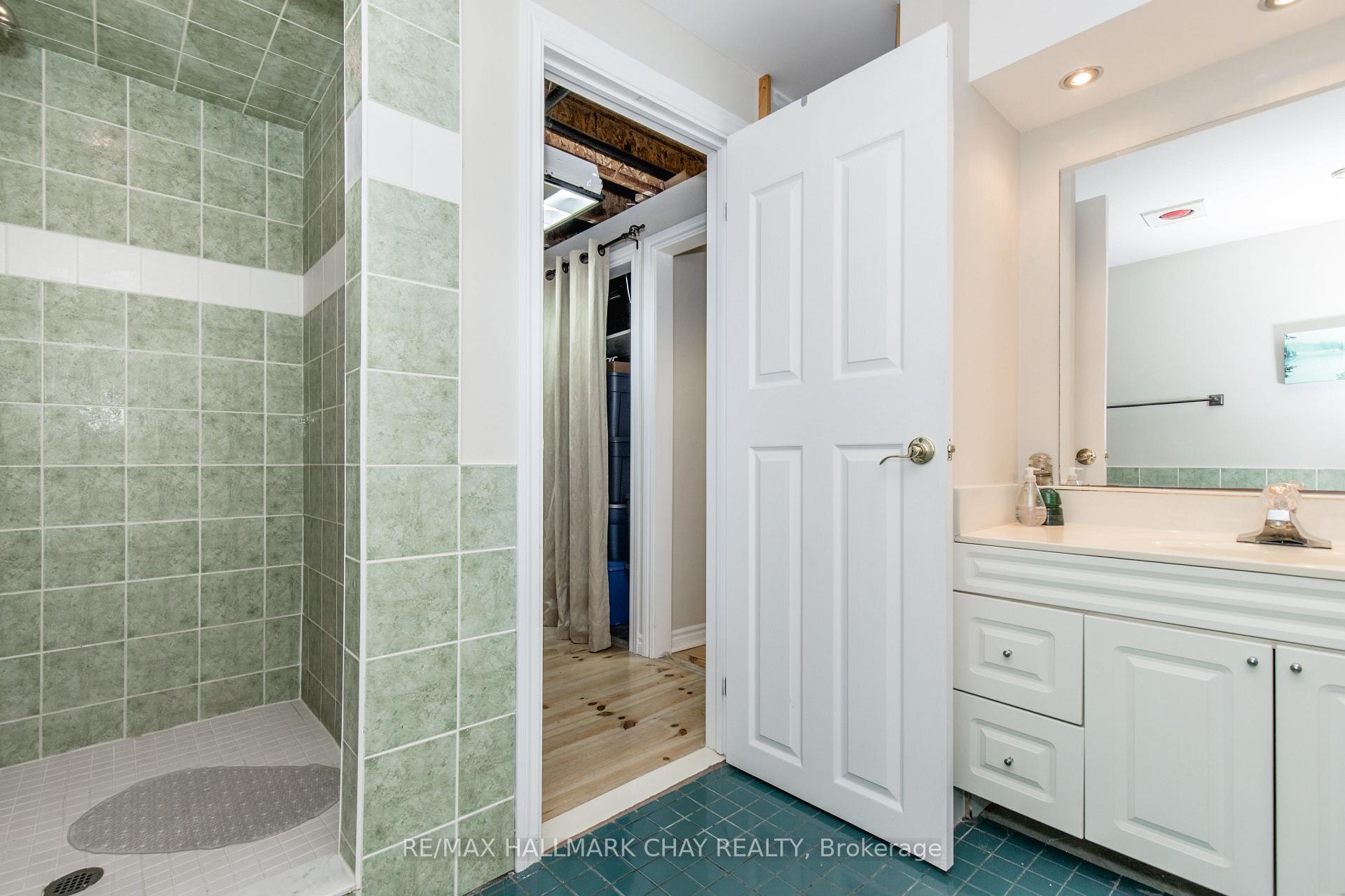 Photo 22 of Unit 11, 234 Cundles Road E, Barrie, Little Lake — HOMEH