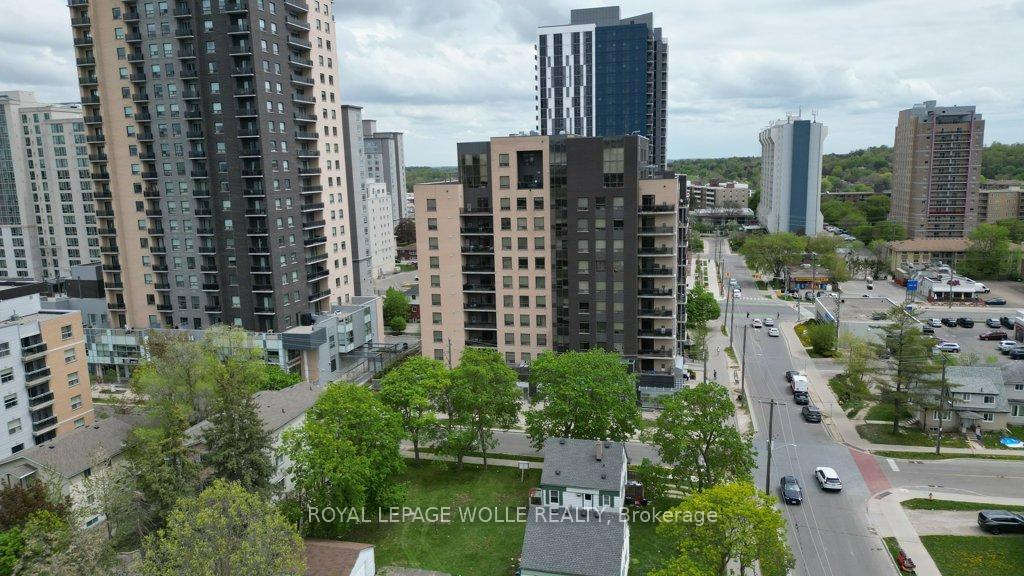 Photo 4 of Unit 304, 8 Hickory Street W, Waterloo — HOMEH