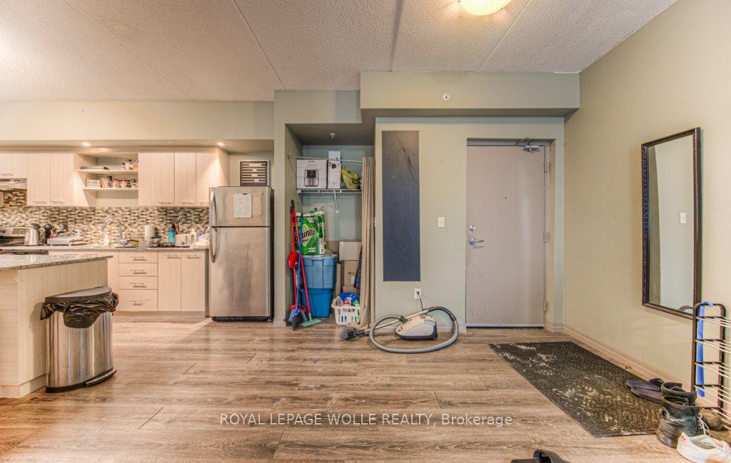 Photo 13 of Unit 304, 8 Hickory Street W, Waterloo — HOMEH