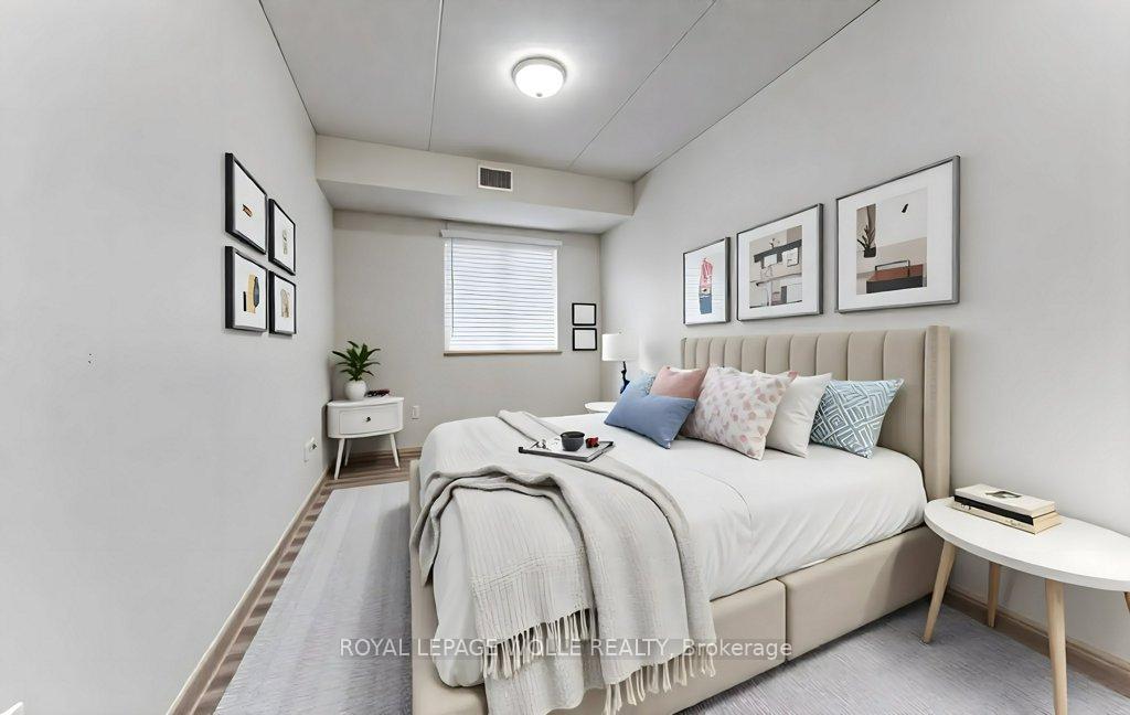 Photo 17 of Unit 304, 8 Hickory Street W, Waterloo — HOMEH